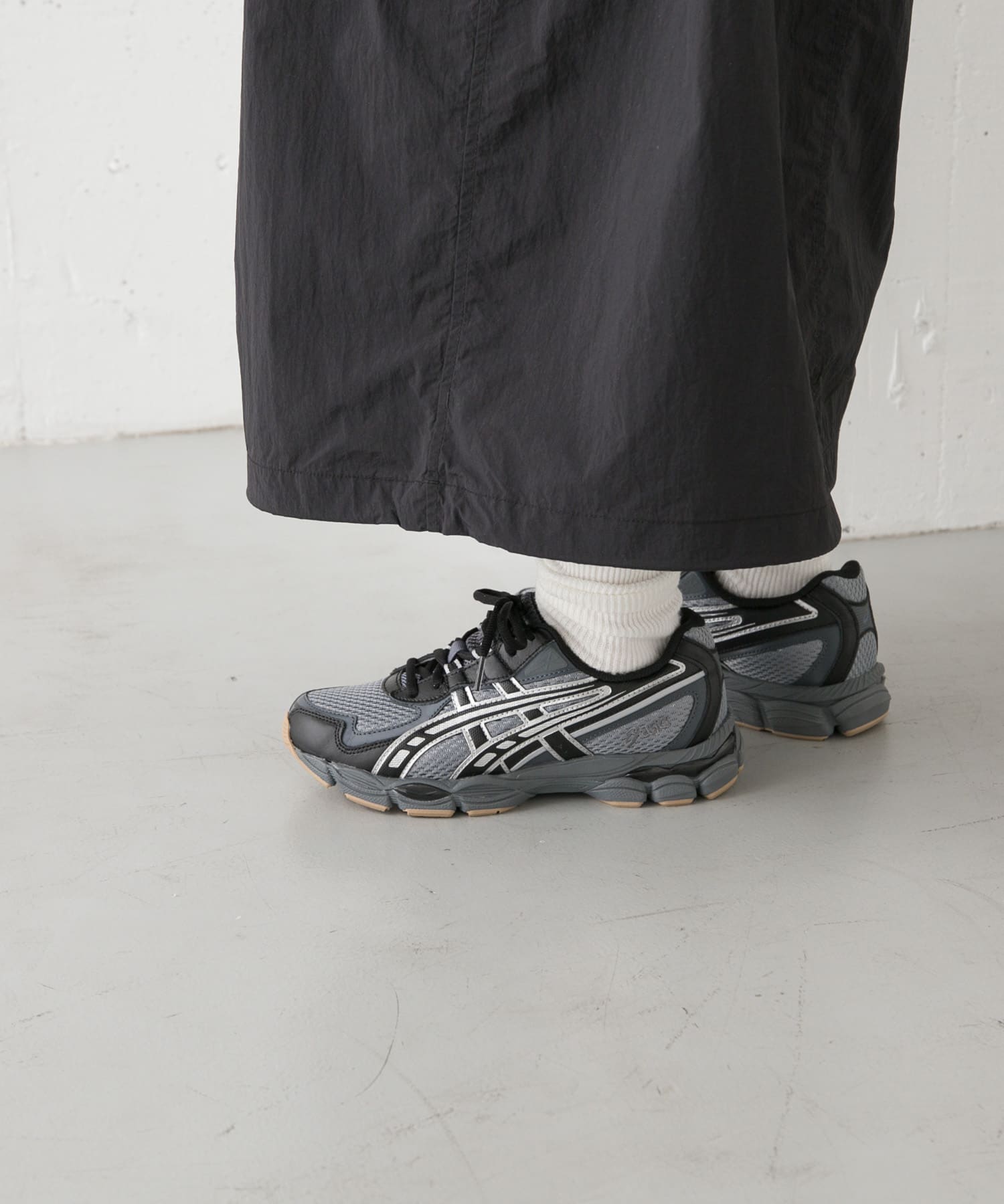ブラック