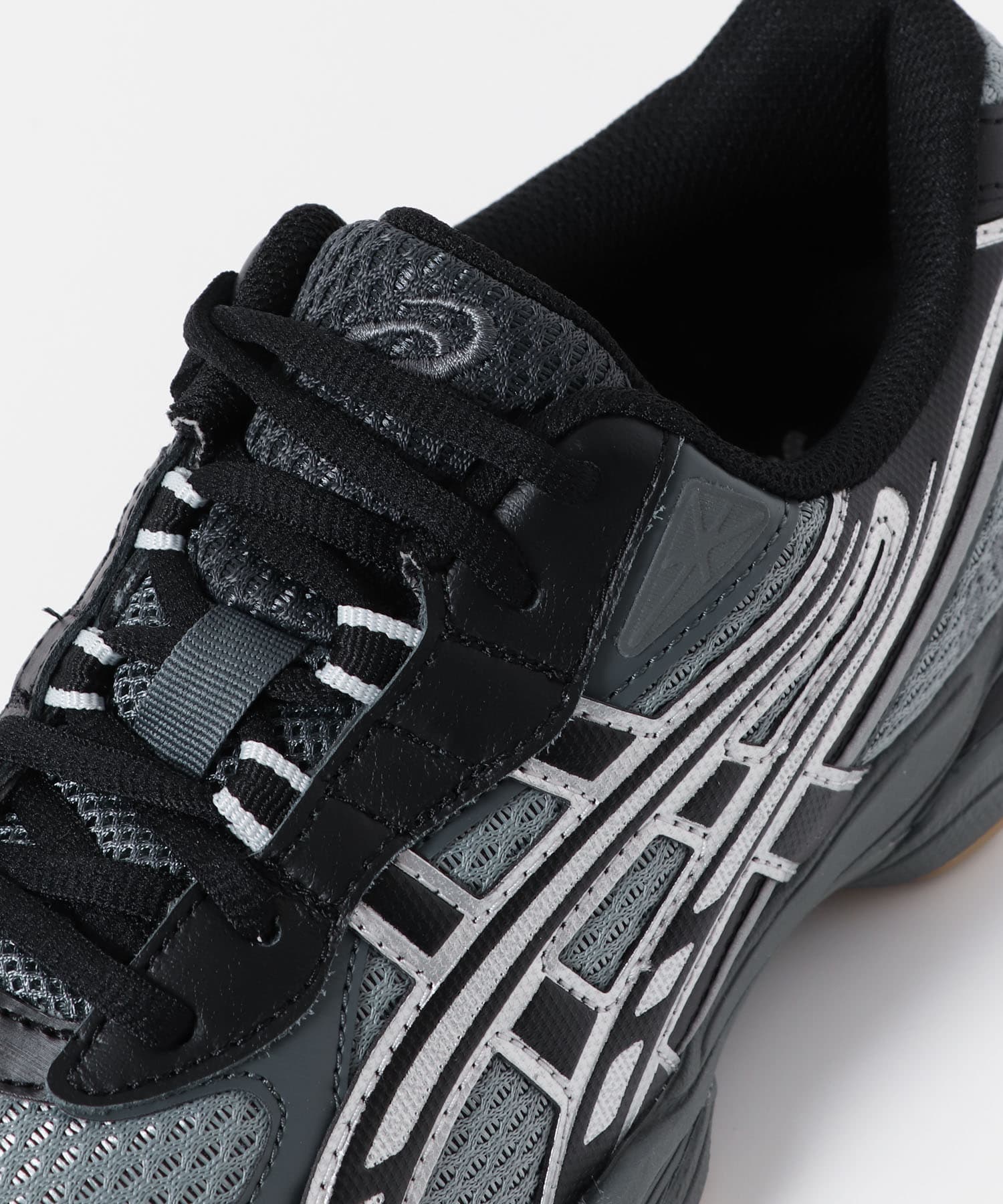 ASICS GEL-NYC 2055 スニーカー ブラック/グレー　23.5 GEL-NYC 2055 | Unisex | Clay Grey/Black | Sportstyle Shoes