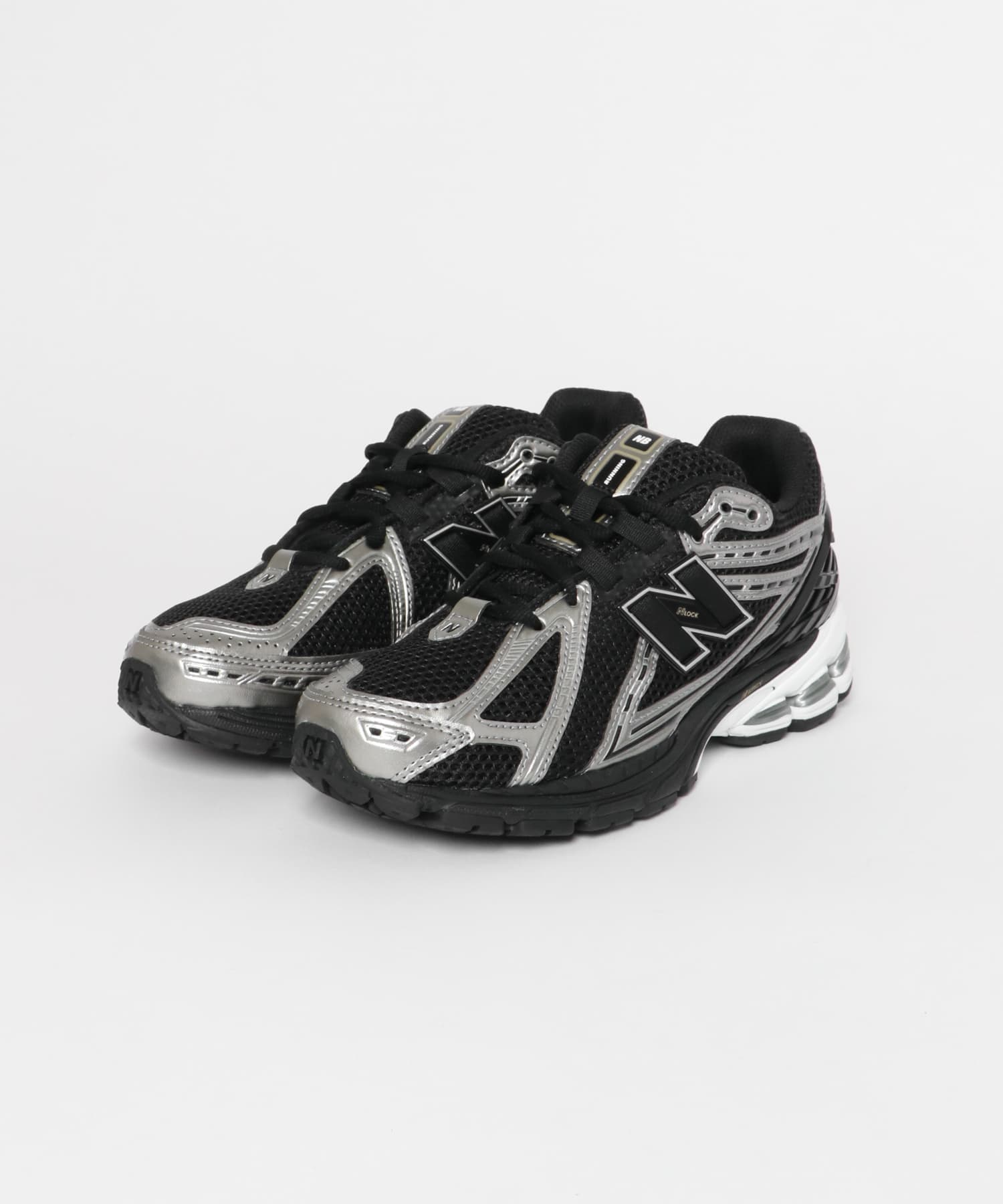 NEW BALANCE　1906R