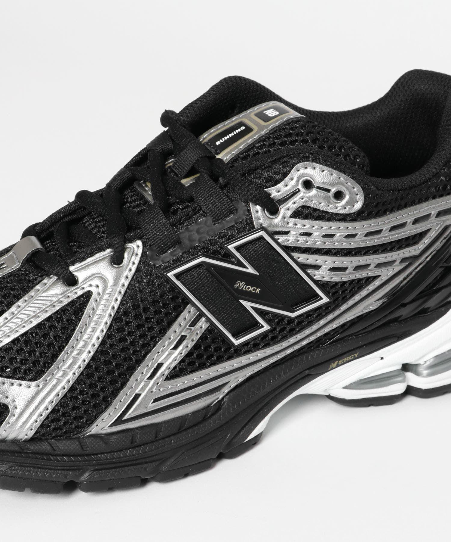 NEW BALANCE　1906R CF 23.5