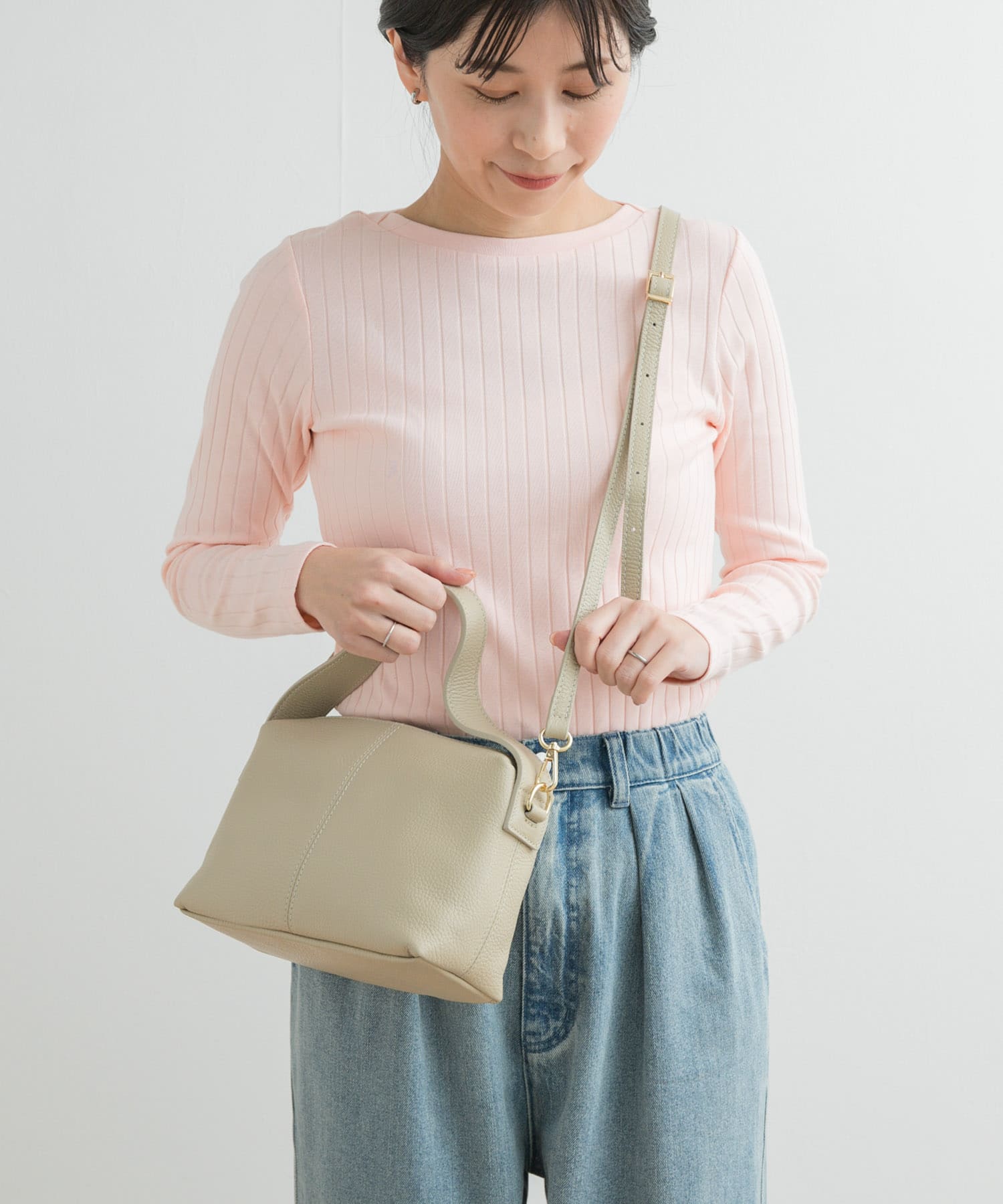 beige