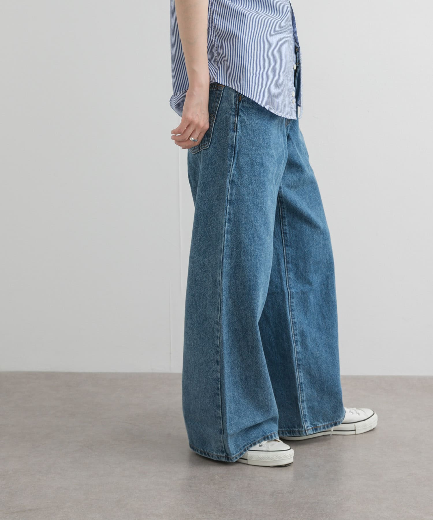 Levi's 94 BAGGY WIDE LEG(25 ライトインディゴ): ボトム｜URBAN