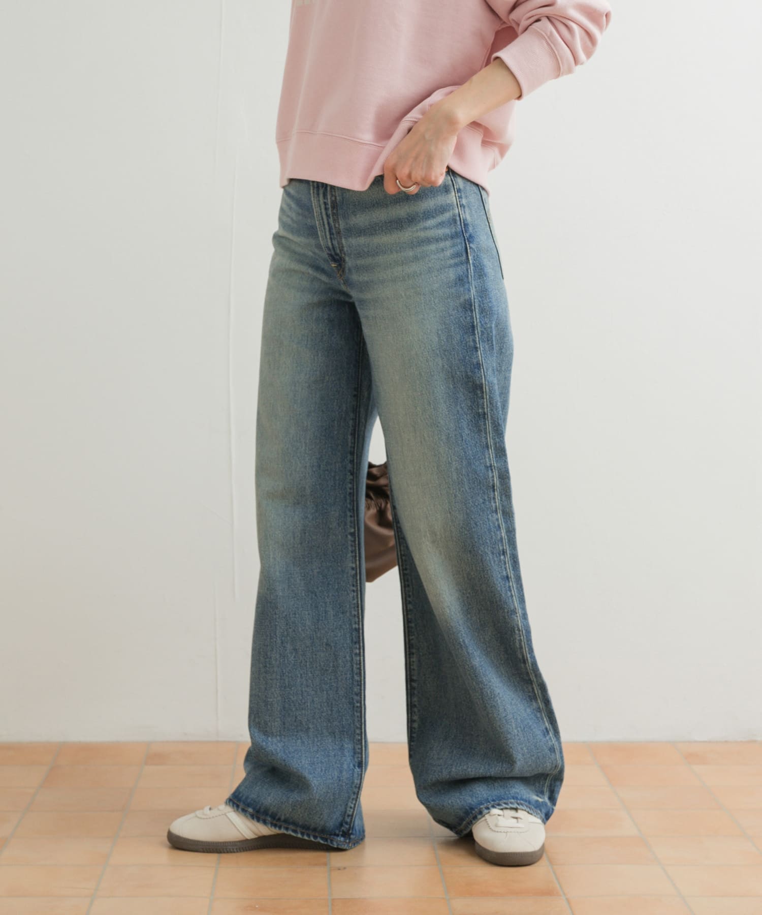 身長：168cm サイズ：27