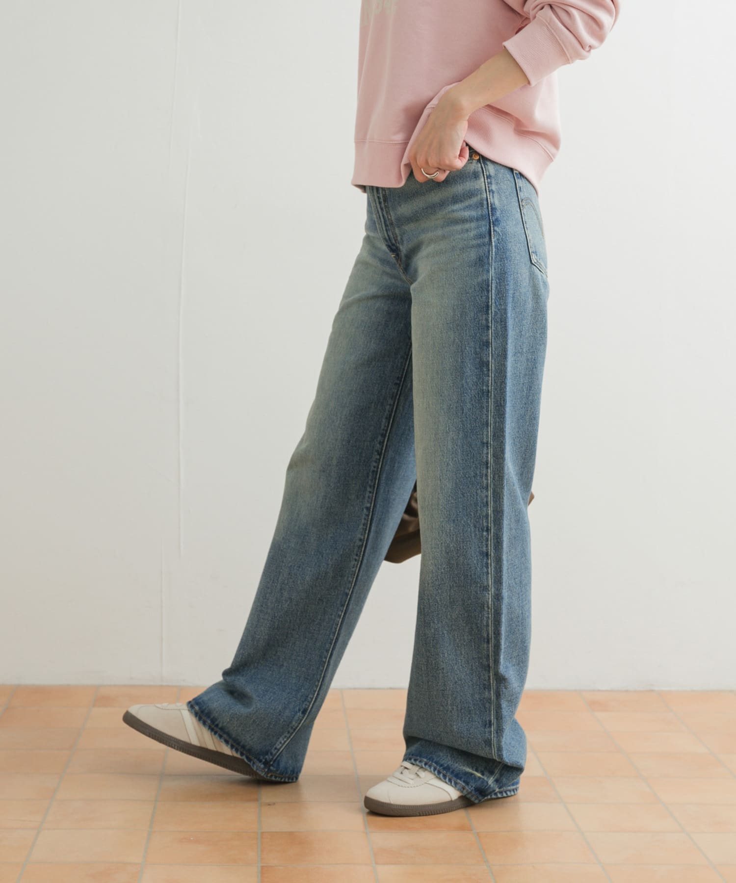 身長：168cm サイズ：27