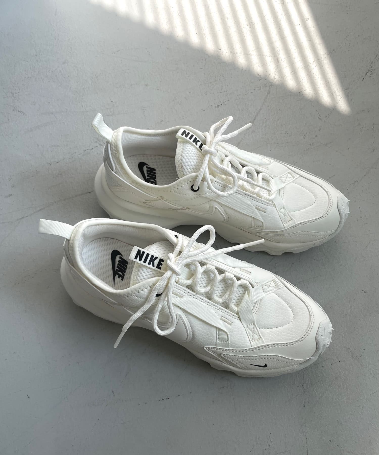 NIKE　TC7900 セイル 23.5