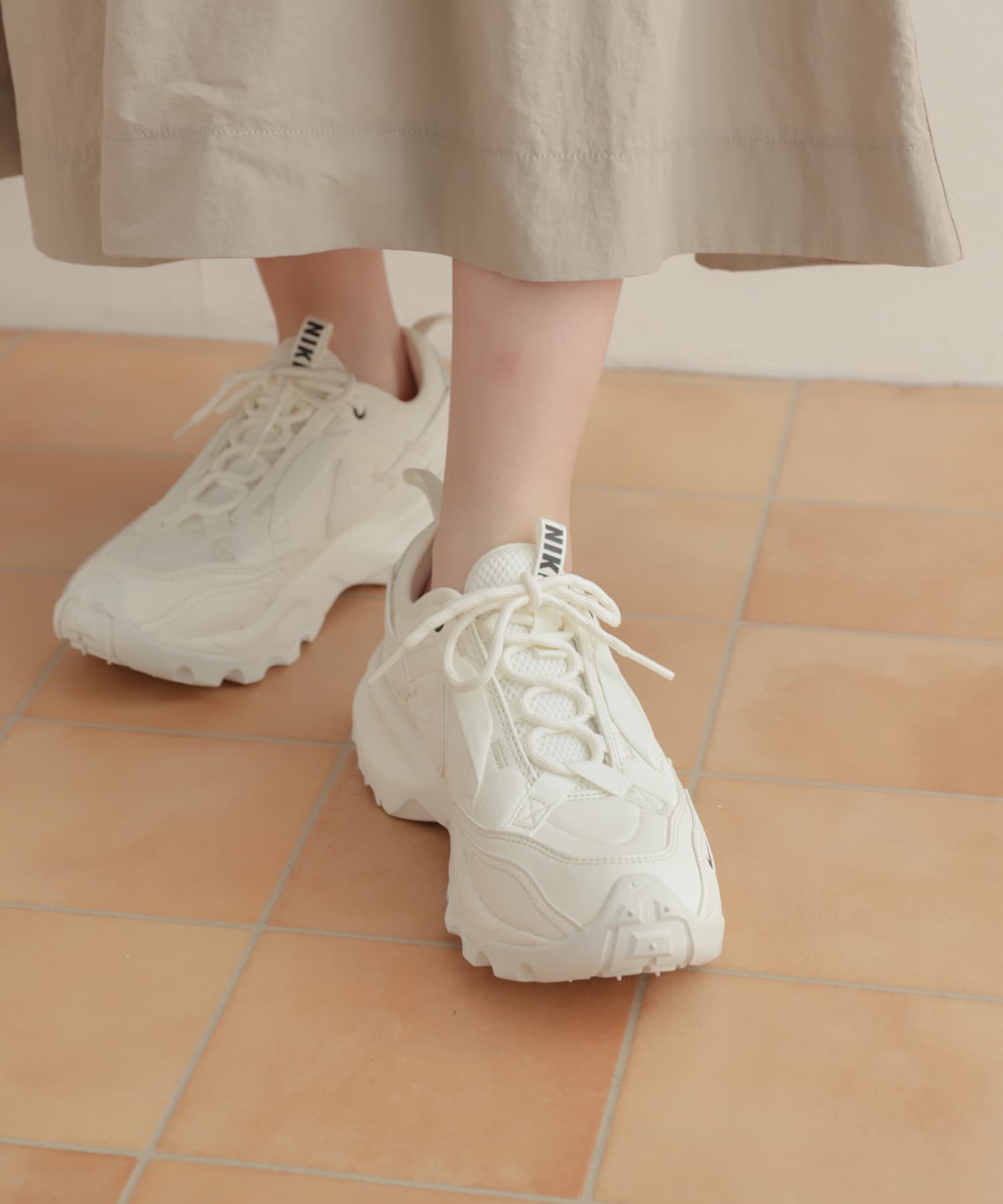 NIKE　TC7900 セイル 23.5