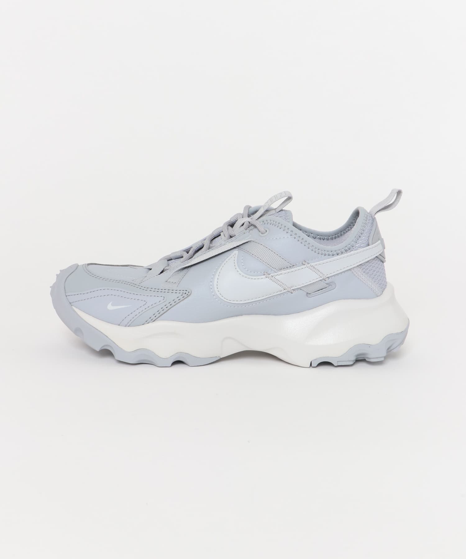 NIKE　TC7900 グレー 23.5