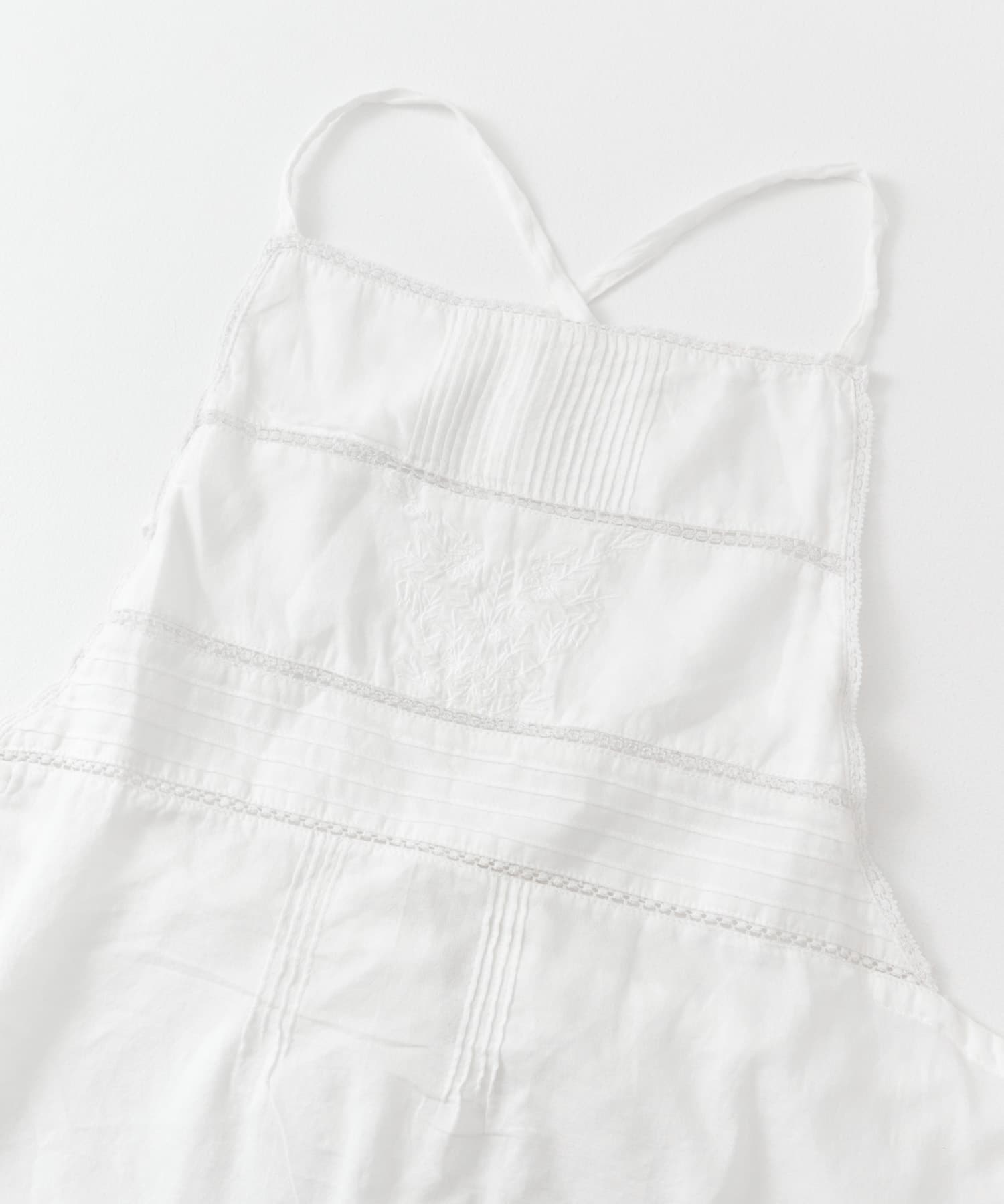 『別注』olu’ment×DOORS　コットンモス刺繍ワンピース IVORY one