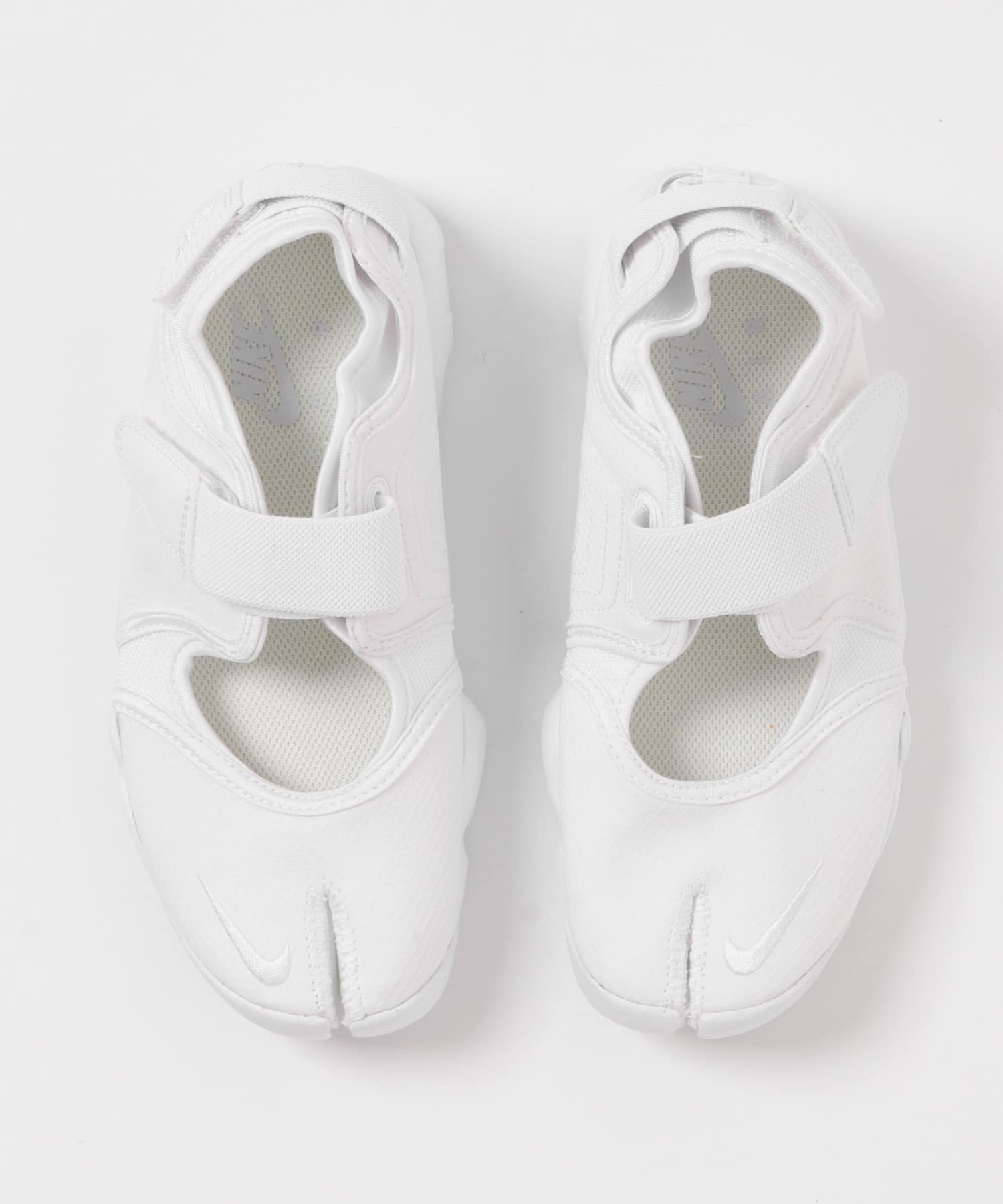 NIKE　エア リフト BR ホワイト 23