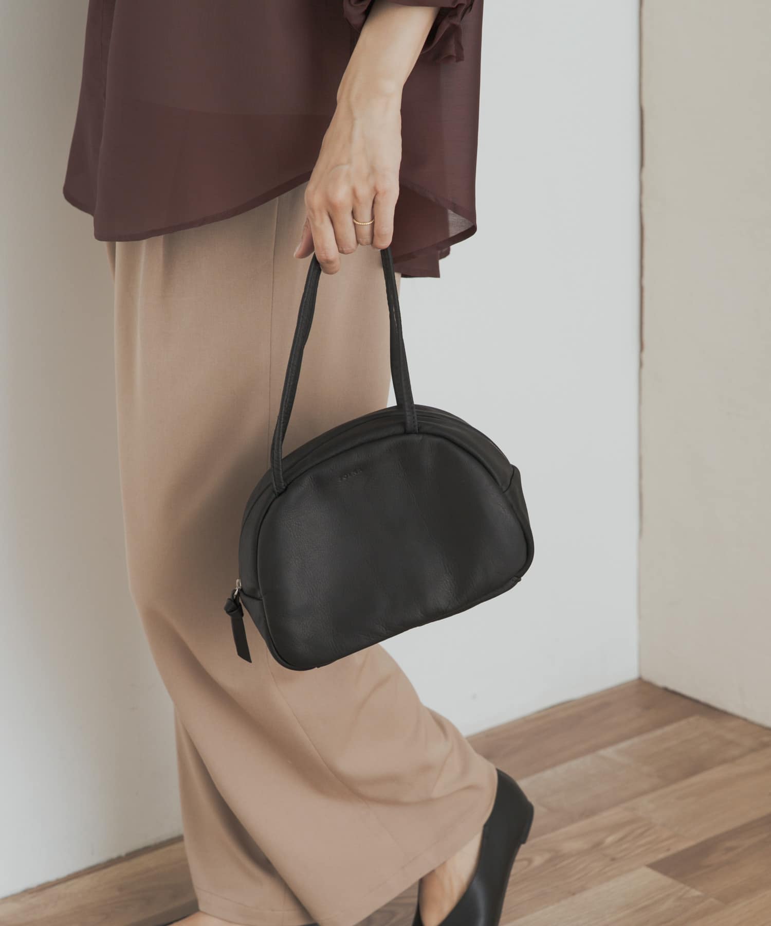 Folna　ソフトレザーボストンバッグ