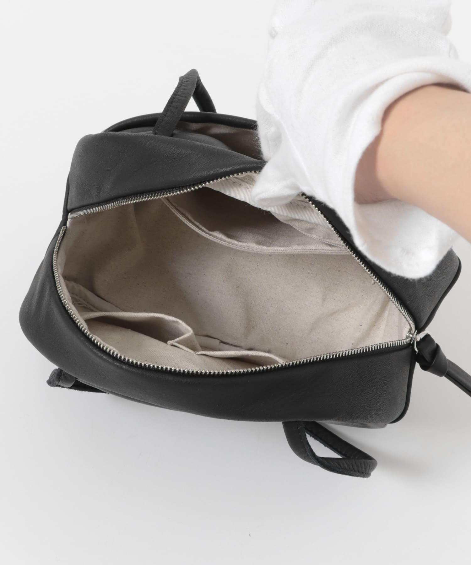 Folna　ソフトレザーボストンバッグ BLACK one