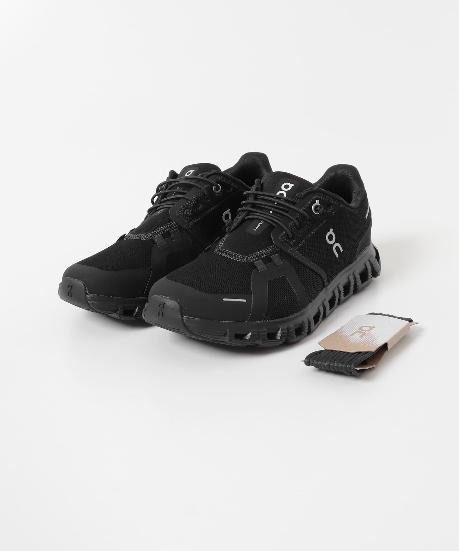 On　Cloud 6 Blk/Blk 23.5