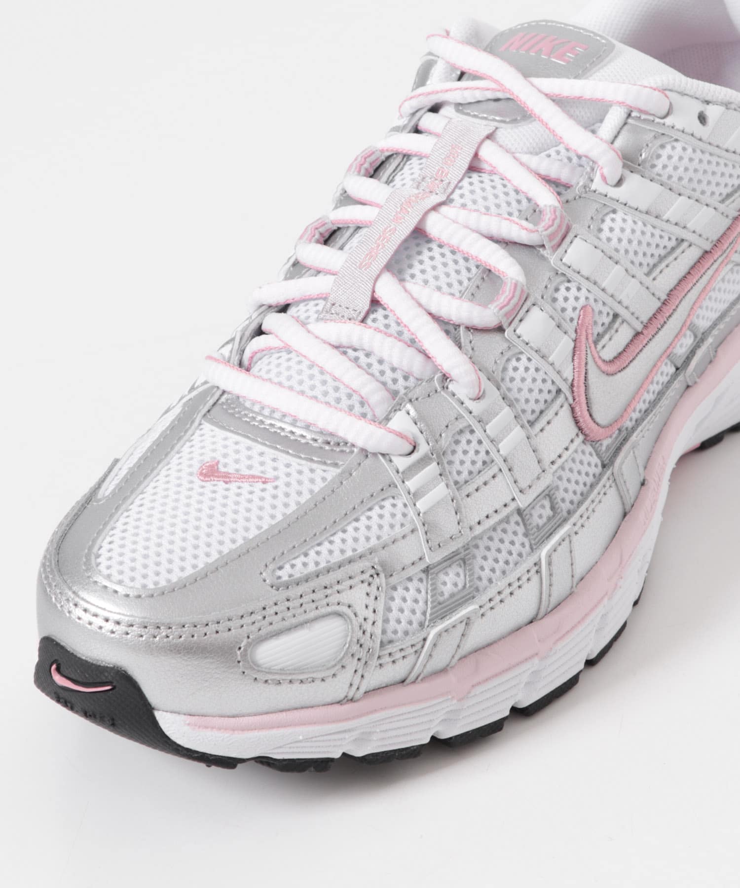 NIKE　P-6000 WHT/MTL 23.5
