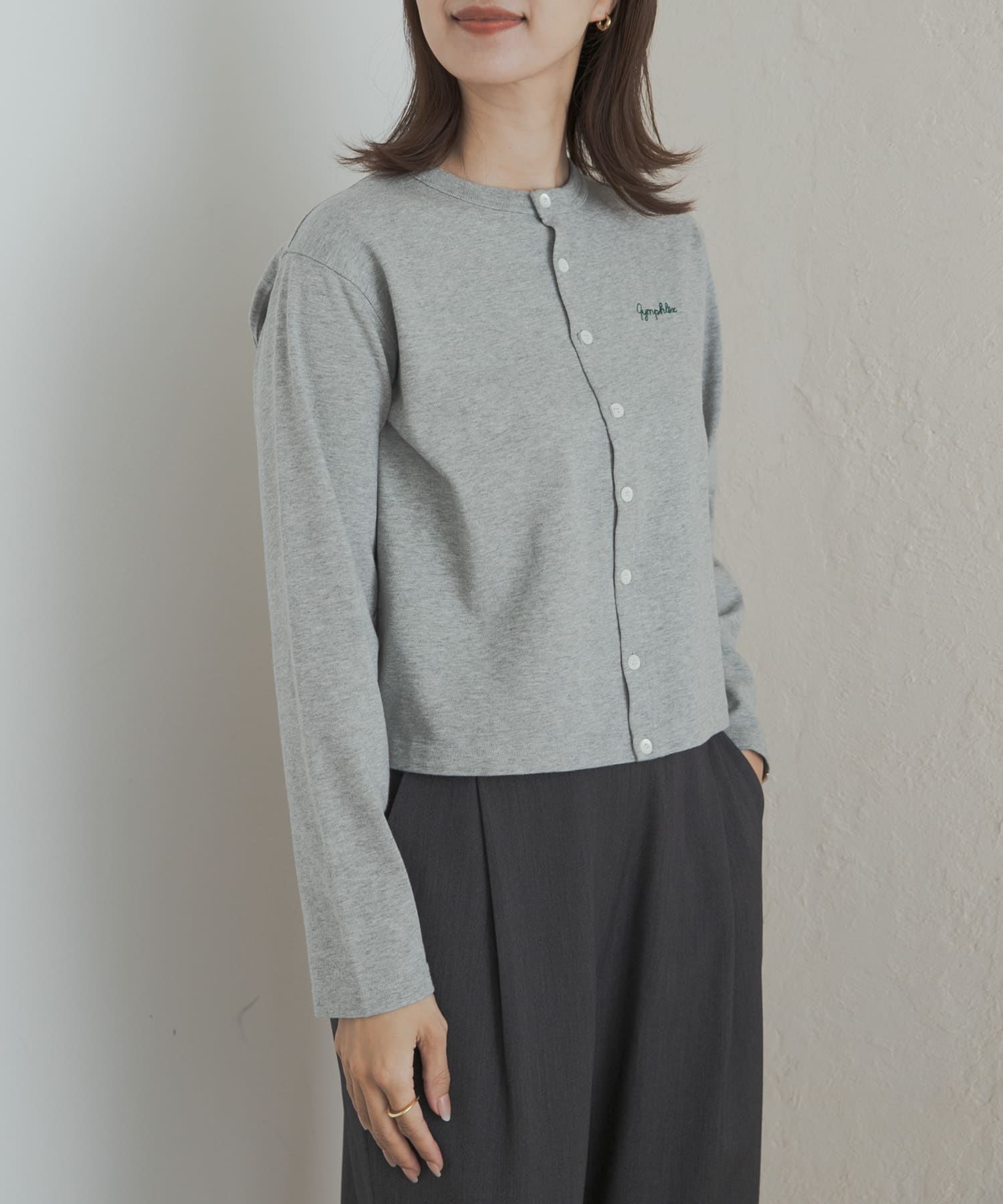 GYMPHLEX　SHORT CREW NECK CARDIGAN