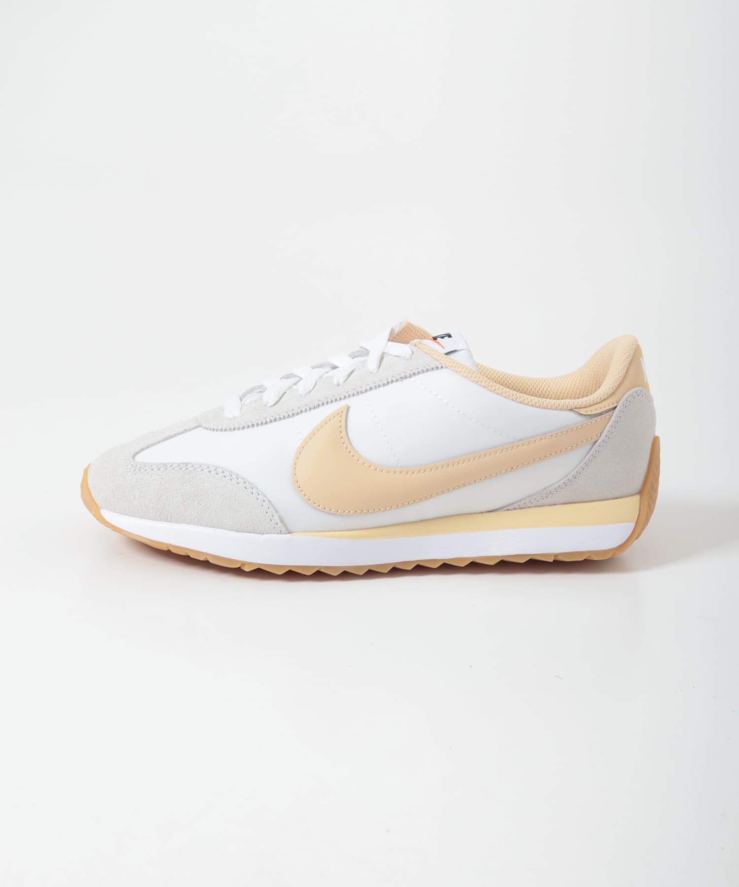NIKE　パシフィック WHT/WHT 23.5