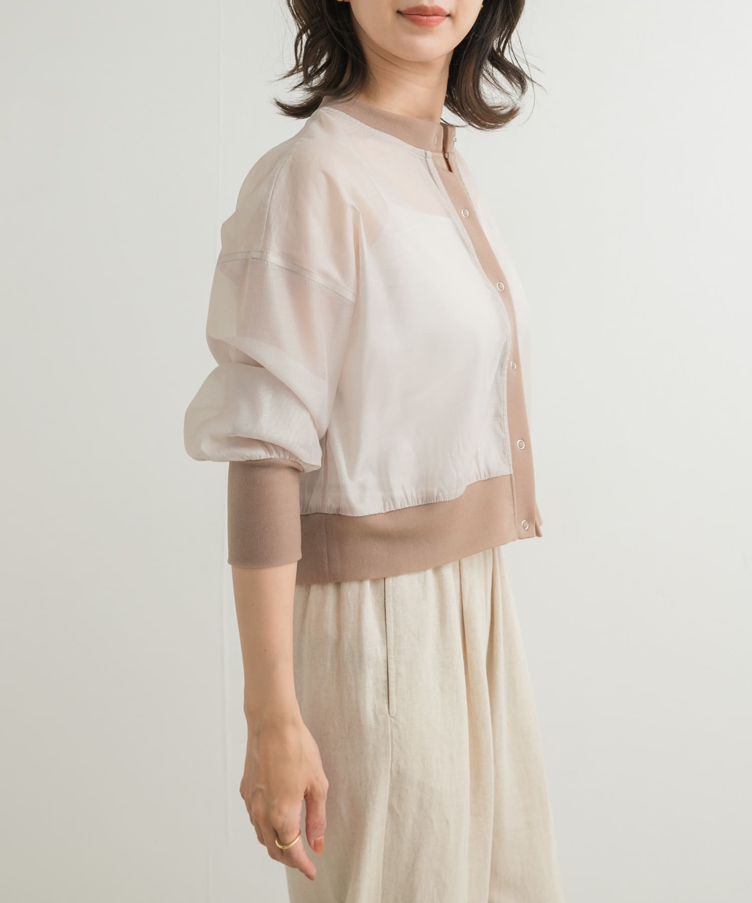 beige