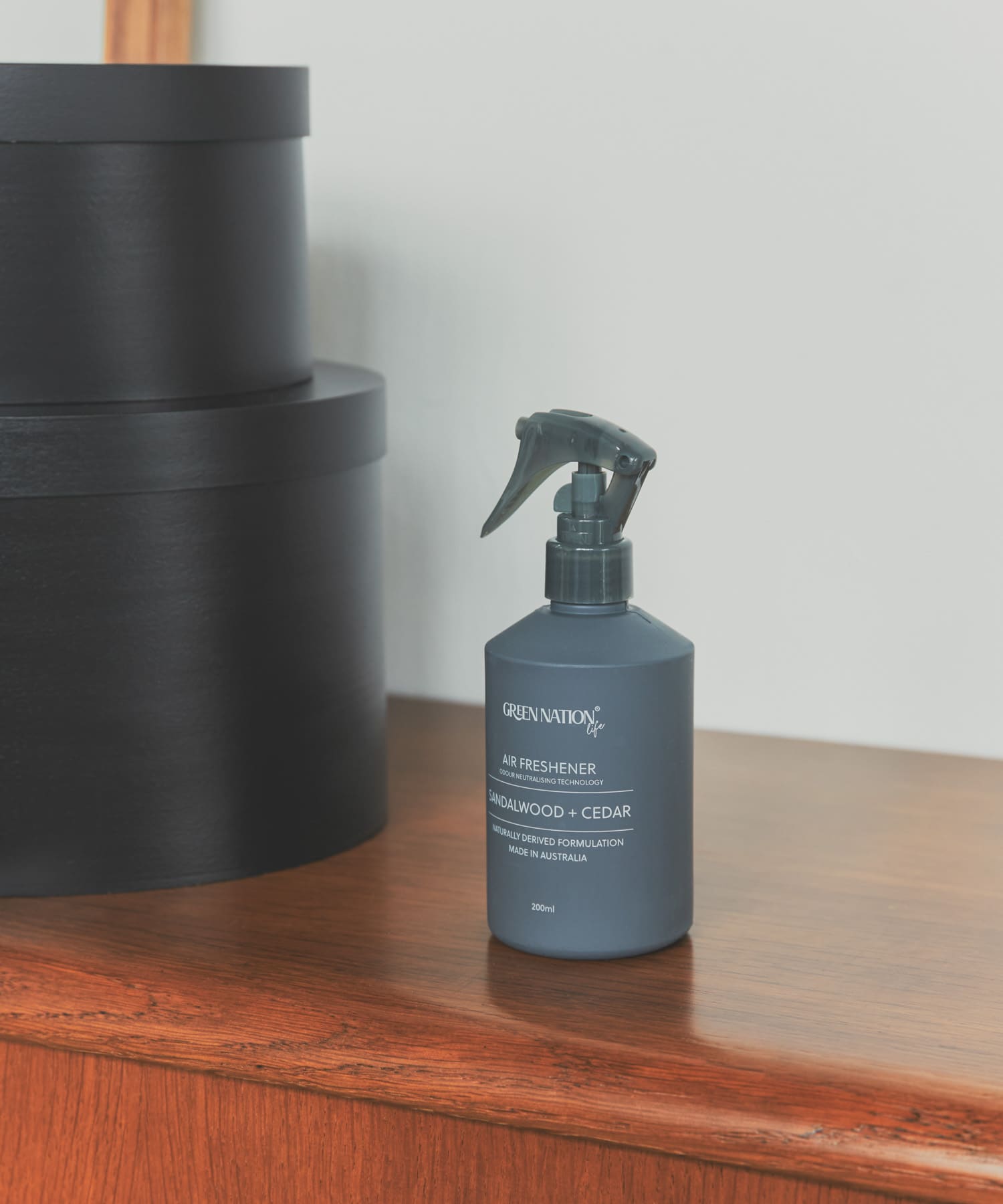 Green Nation Life　エアーフレッシュナー 200ml SANDALWOOD -