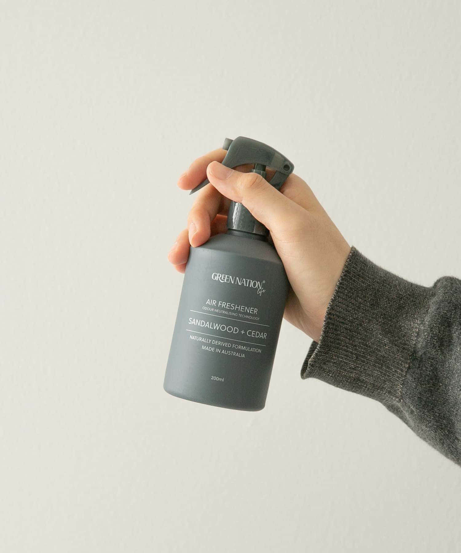 Green Nation Life　エアーフレッシュナー 200ml SANDALWOOD -