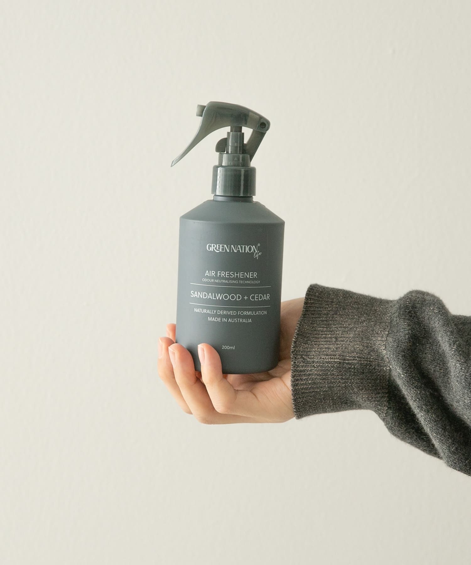 Green Nation Life　エアーフレッシュナー 200ml SANDALWOOD -