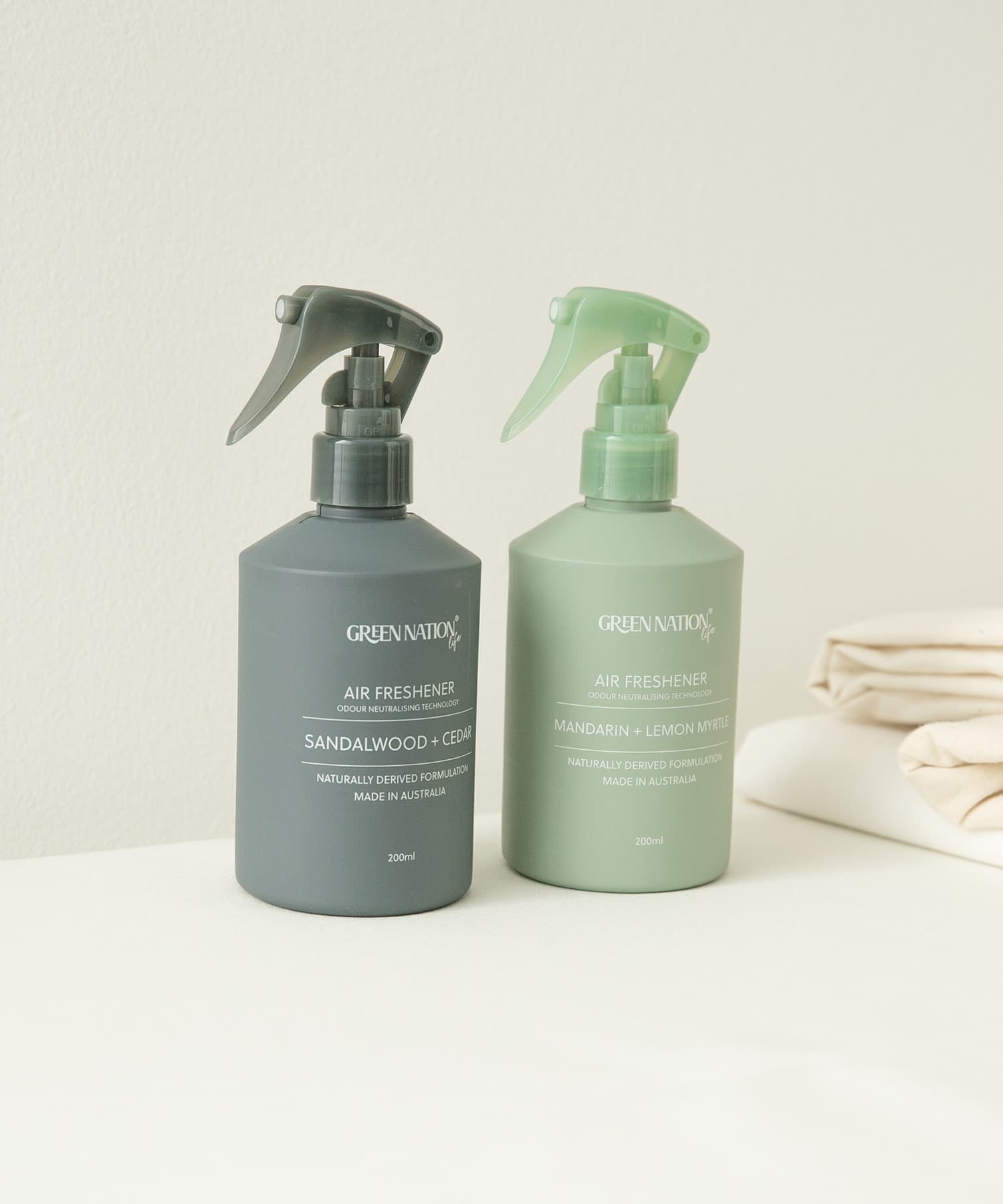 Green Nation Life　エアーフレッシュナー 200ml SANDALWOOD -