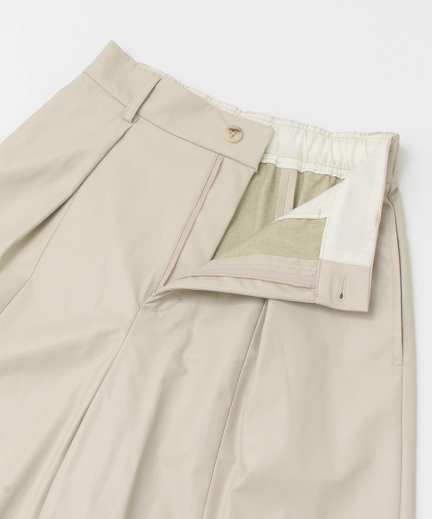 Audrey and John Wad　ECO LEATHER ハーフパンツ ivry M