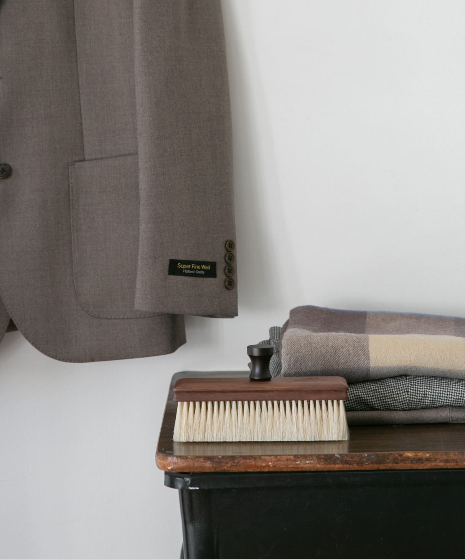 『WEB/一部店舗限定』Shoji Works　四角い馬毛の洋服ブラシ - -