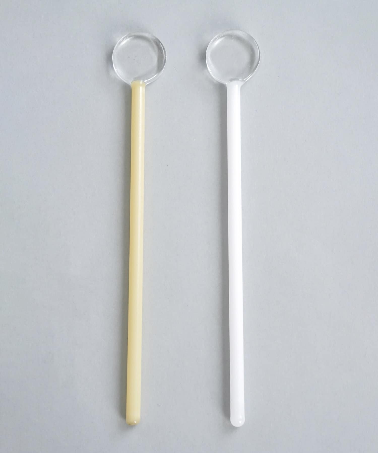 AXCIS　リュッケ マドラー ホワイト ホワイト -