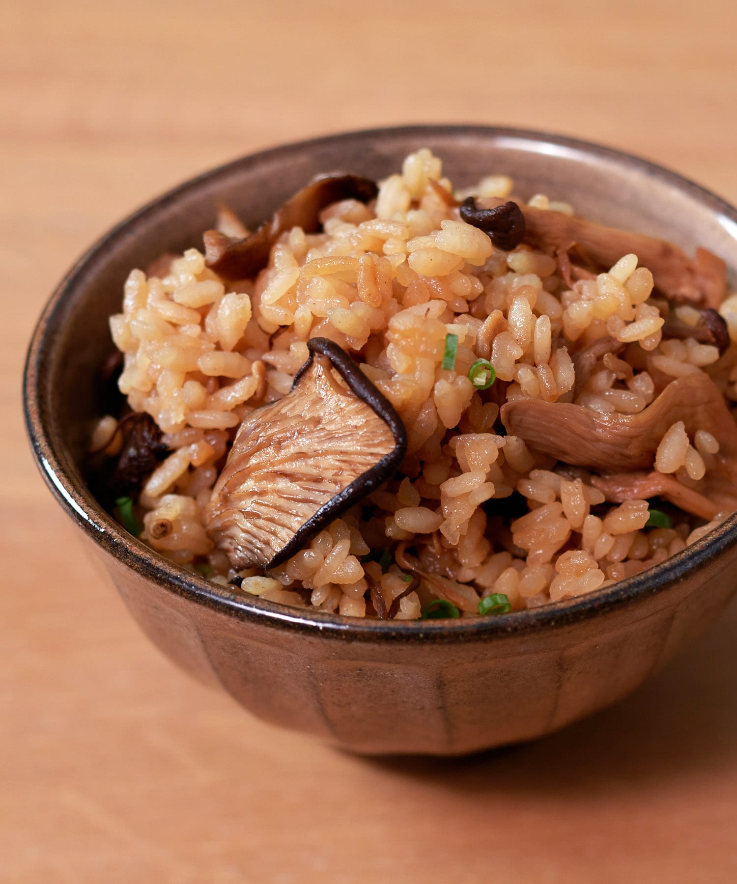 石松信彦　オリジナルIしのぎ飯碗 面 ブラウン -