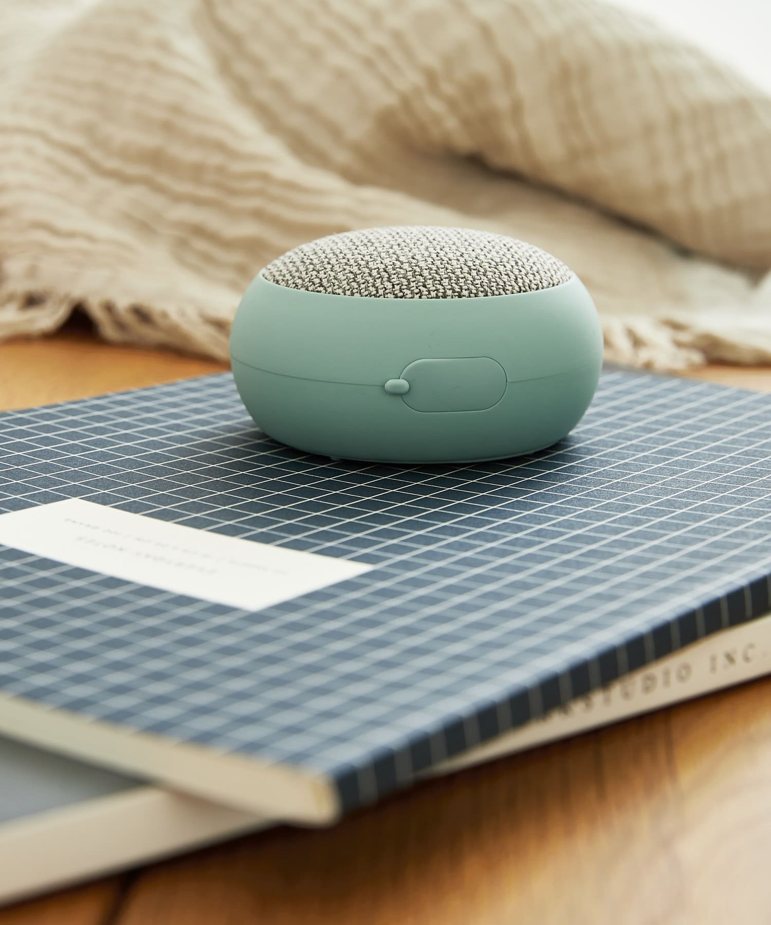 Kreafunk　aGO II fabric ダスティグリーン -