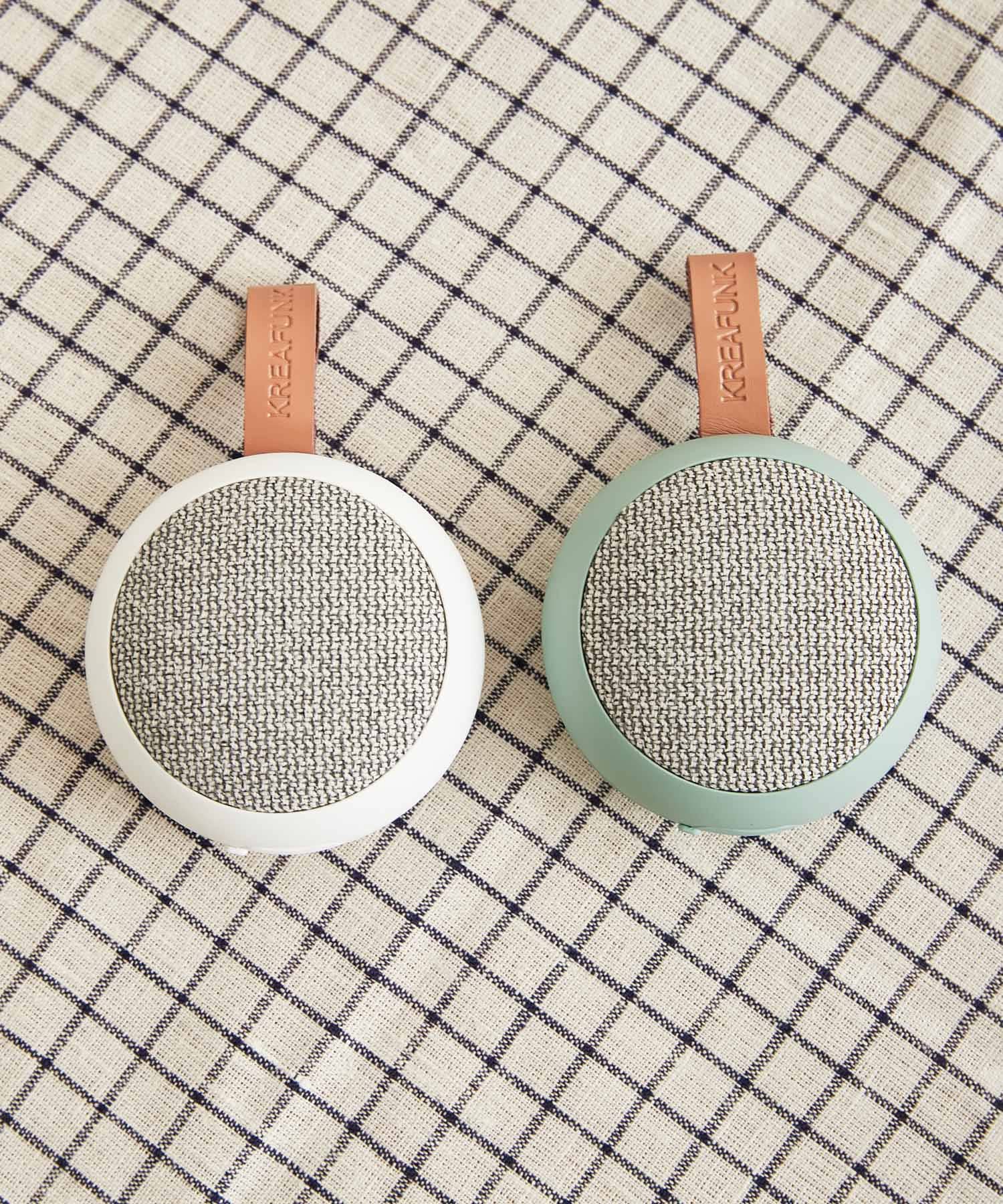 Kreafunk　aGO II fabric ダスティグリーン -