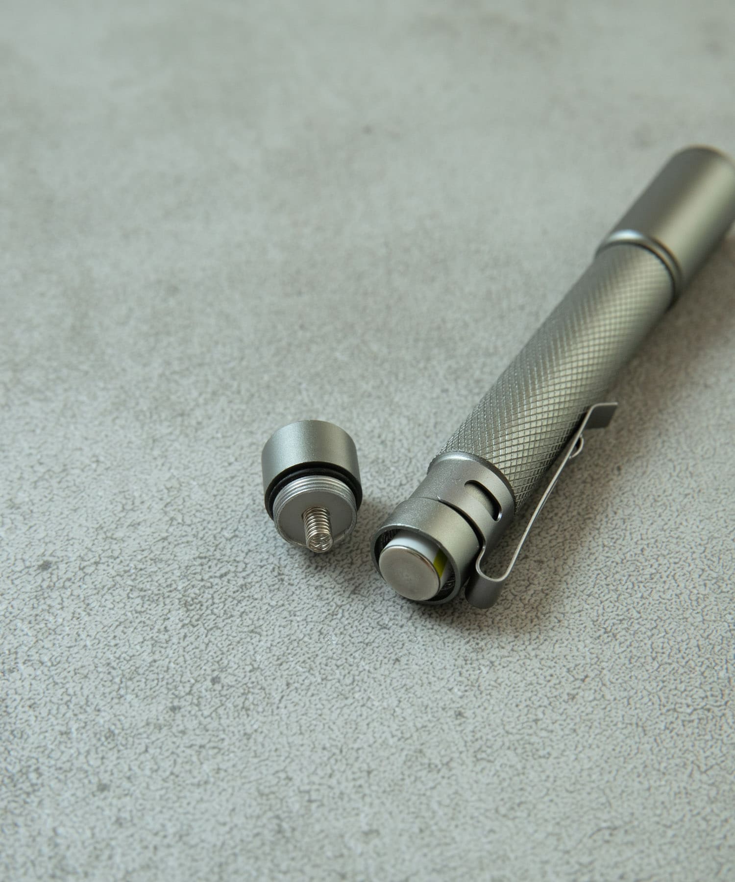 『WEB限定』KIKKERLAND　MINI FLASHLIGHT - -