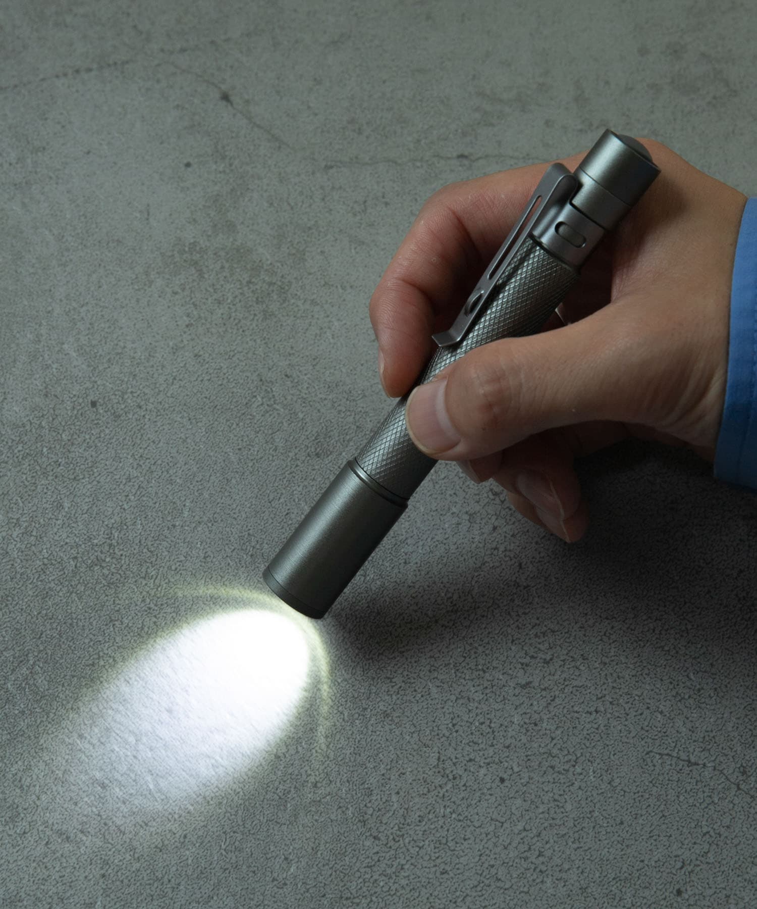 『WEB限定』KIKKERLAND　MINI FLASHLIGHT - -