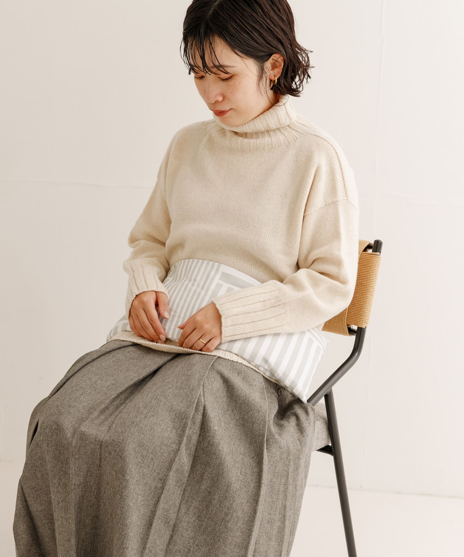 ストライプグレー