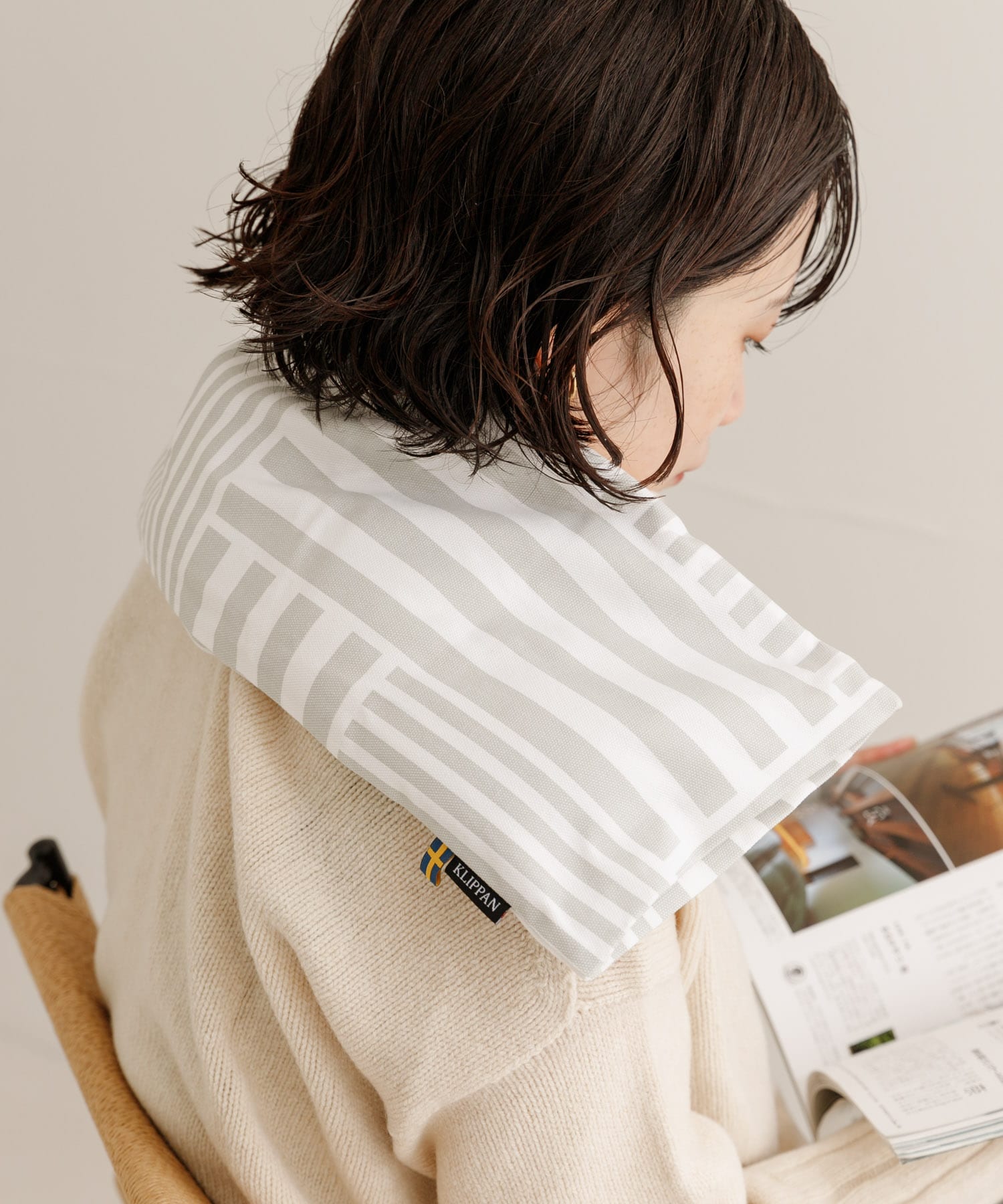 ストライプグレー