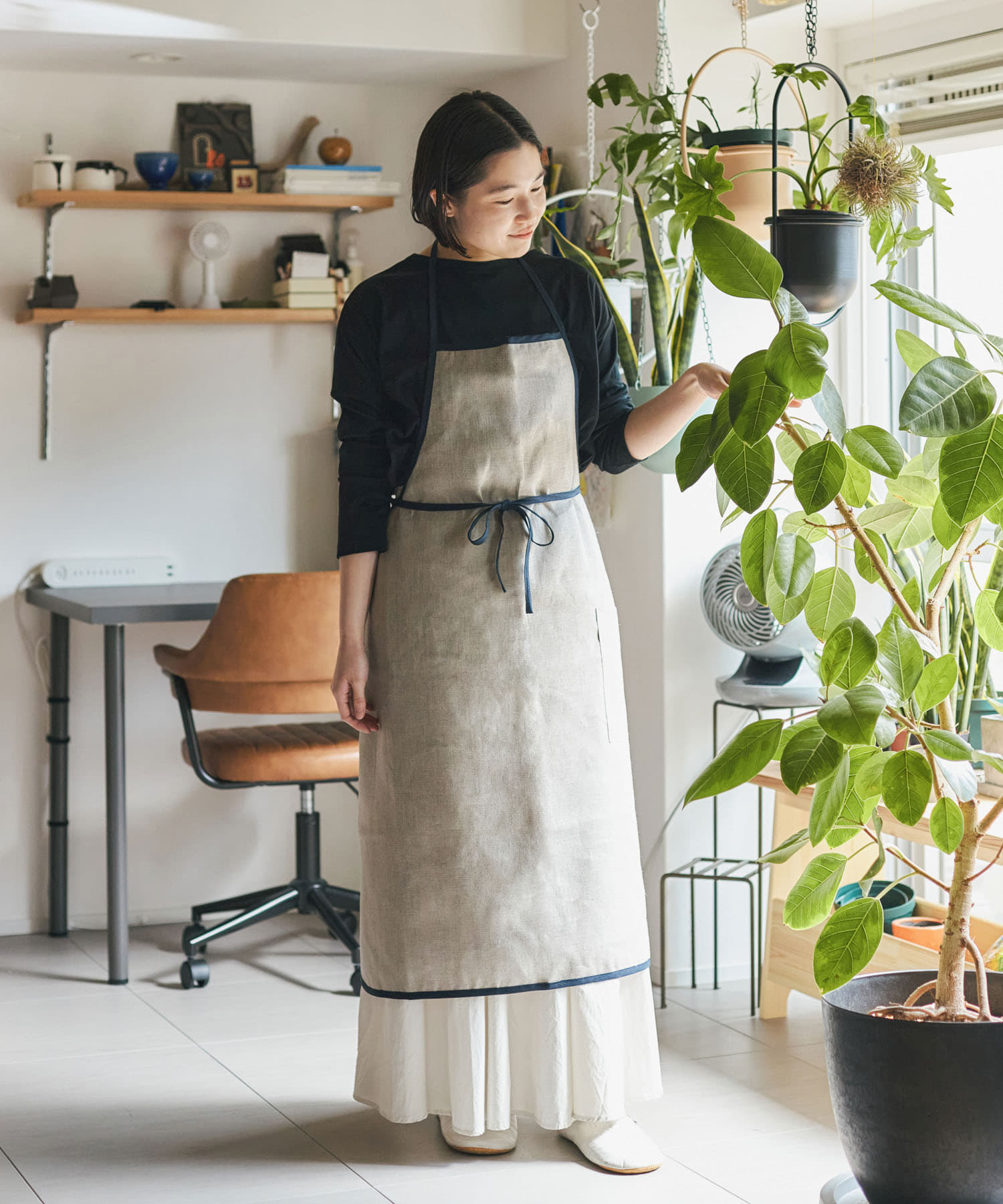 fog linen work　リネンパイピングエプロン