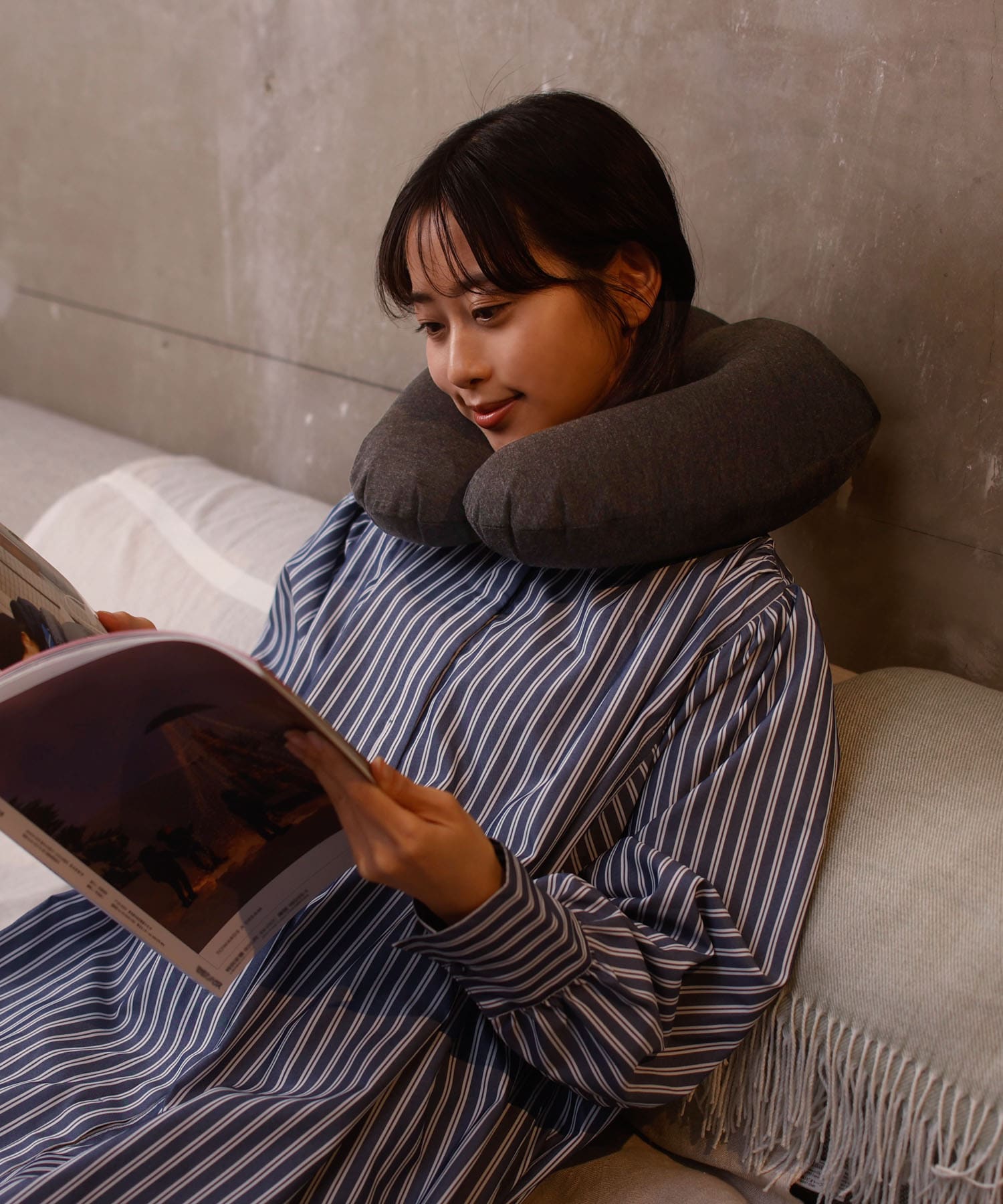 『WEB/一部店舗限定』marna　fuu ネックピロー GY -