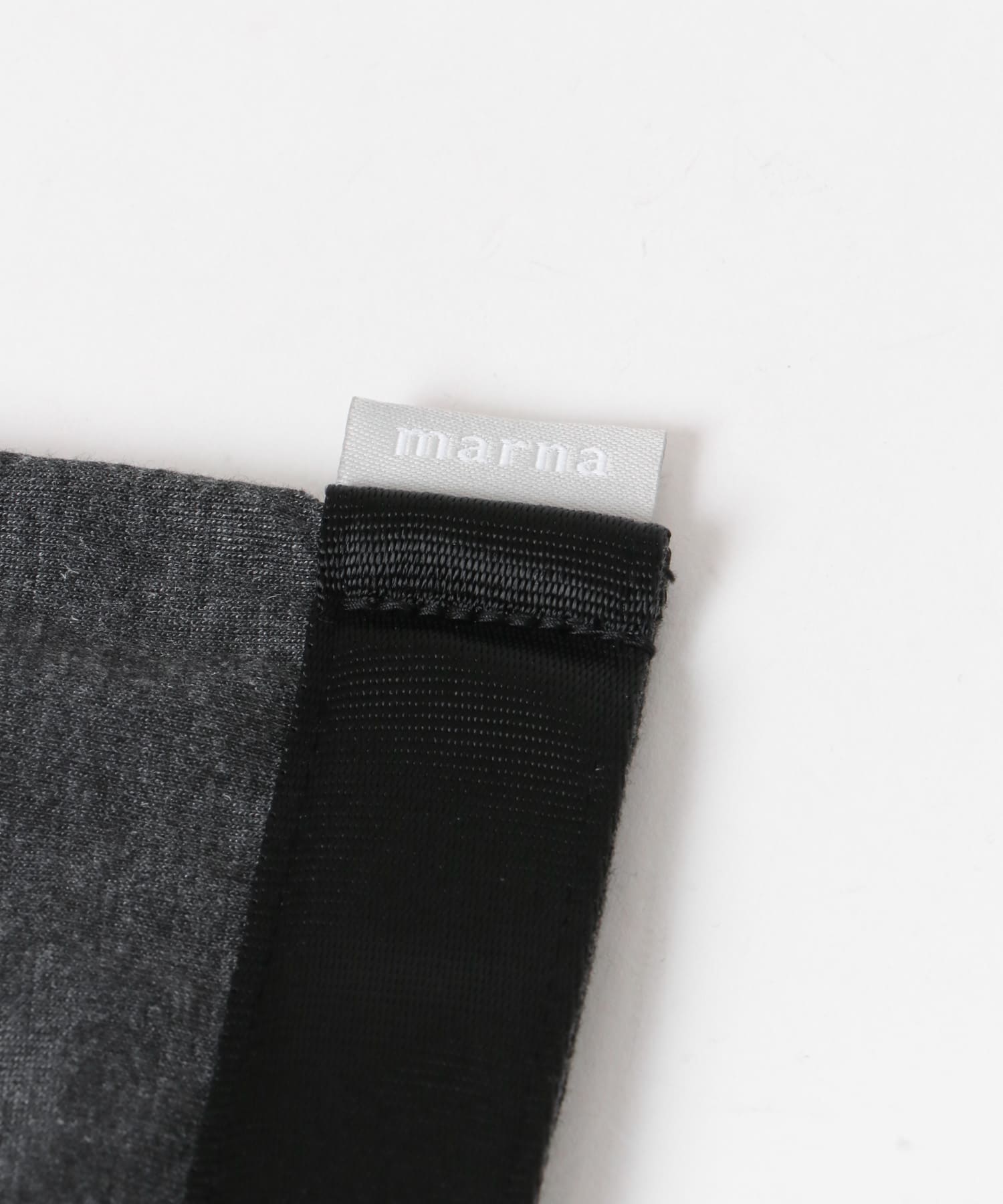 『WEB/一部店舗限定』marna　fuu ネックピロー GY -