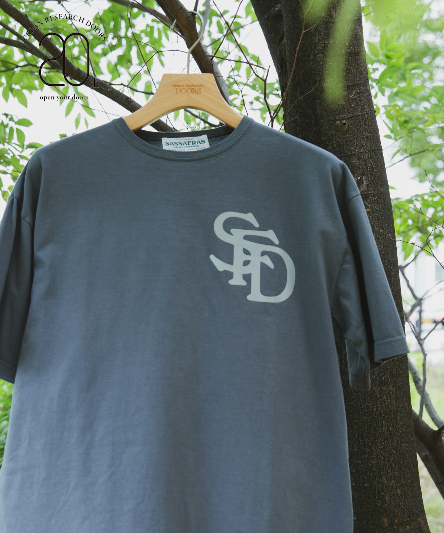 『別注』SASSAFRAS×DOORS　20th SFD Logo T-shirts 1/2 Charcoal M