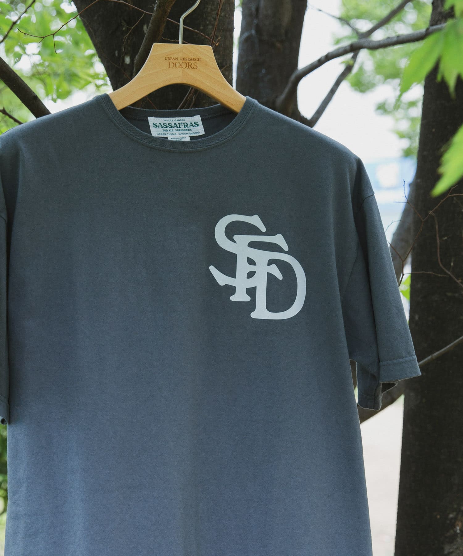『別注』SASSAFRAS×DOORS　20th SFD Logo T-shirts 1/2 Charcoal M