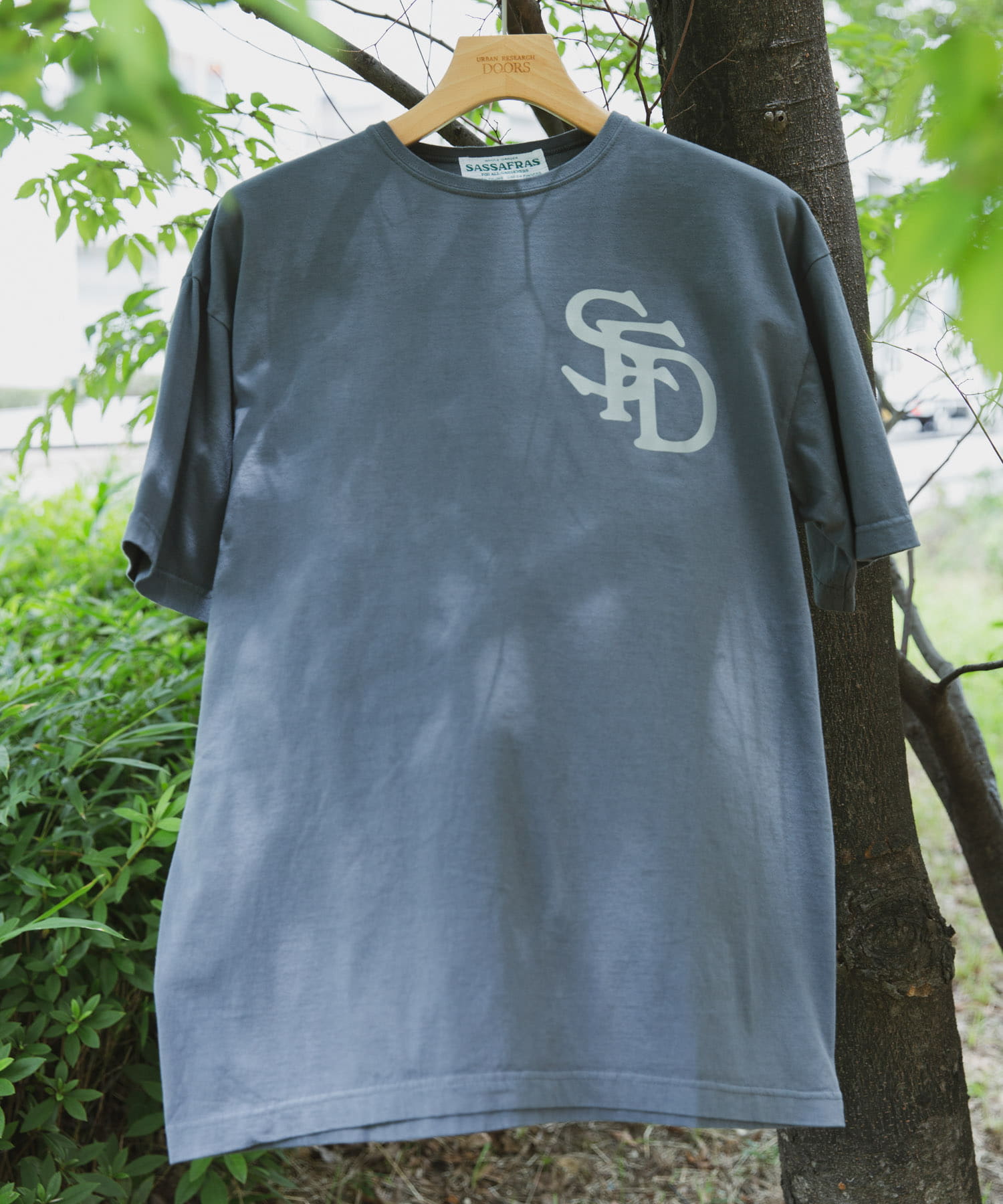 『別注』SASSAFRAS×DOORS　20th SFD Logo T-shirts 1/2 Charcoal M