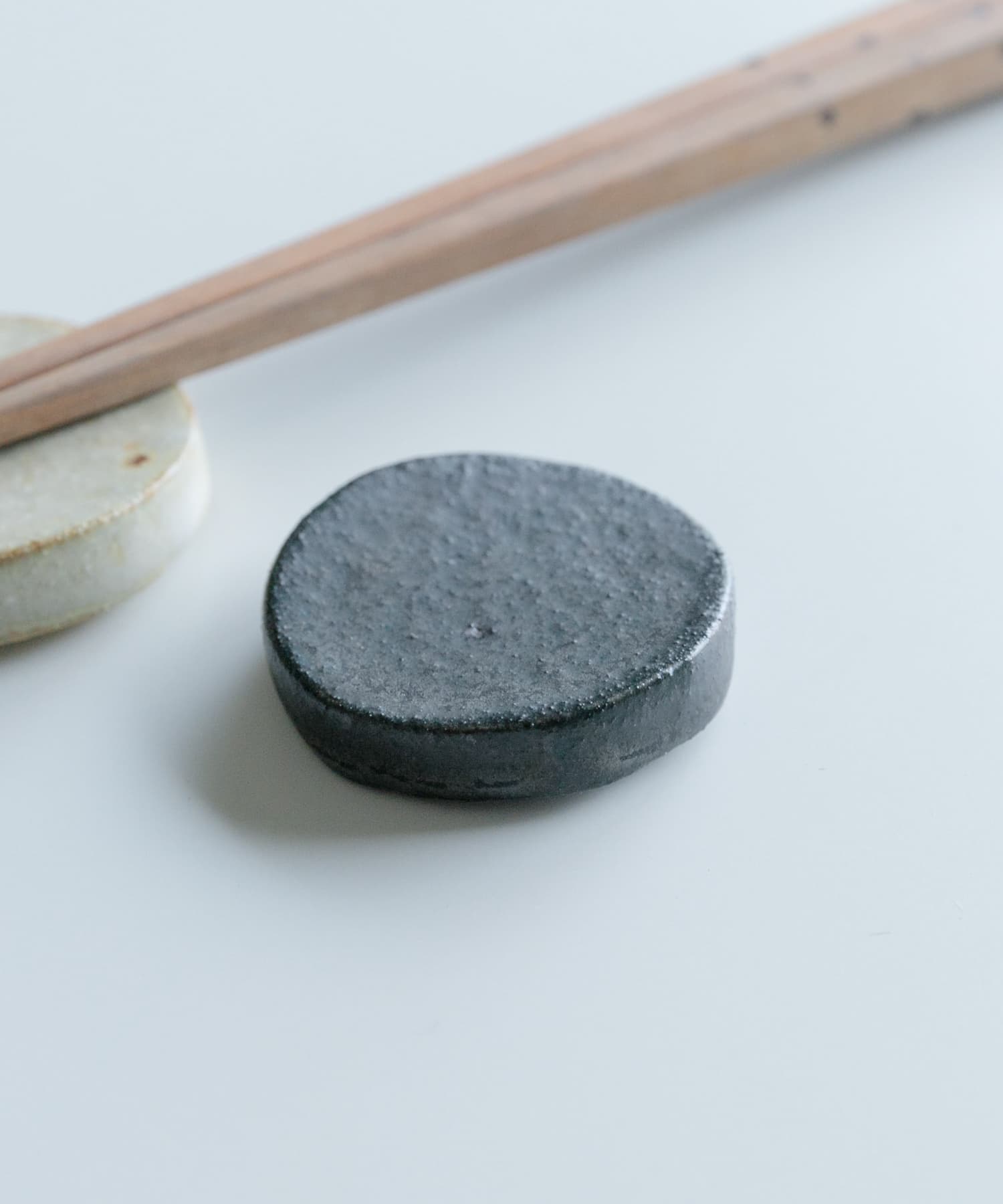 佐藤敬　箸置き(丸) L ブルー L