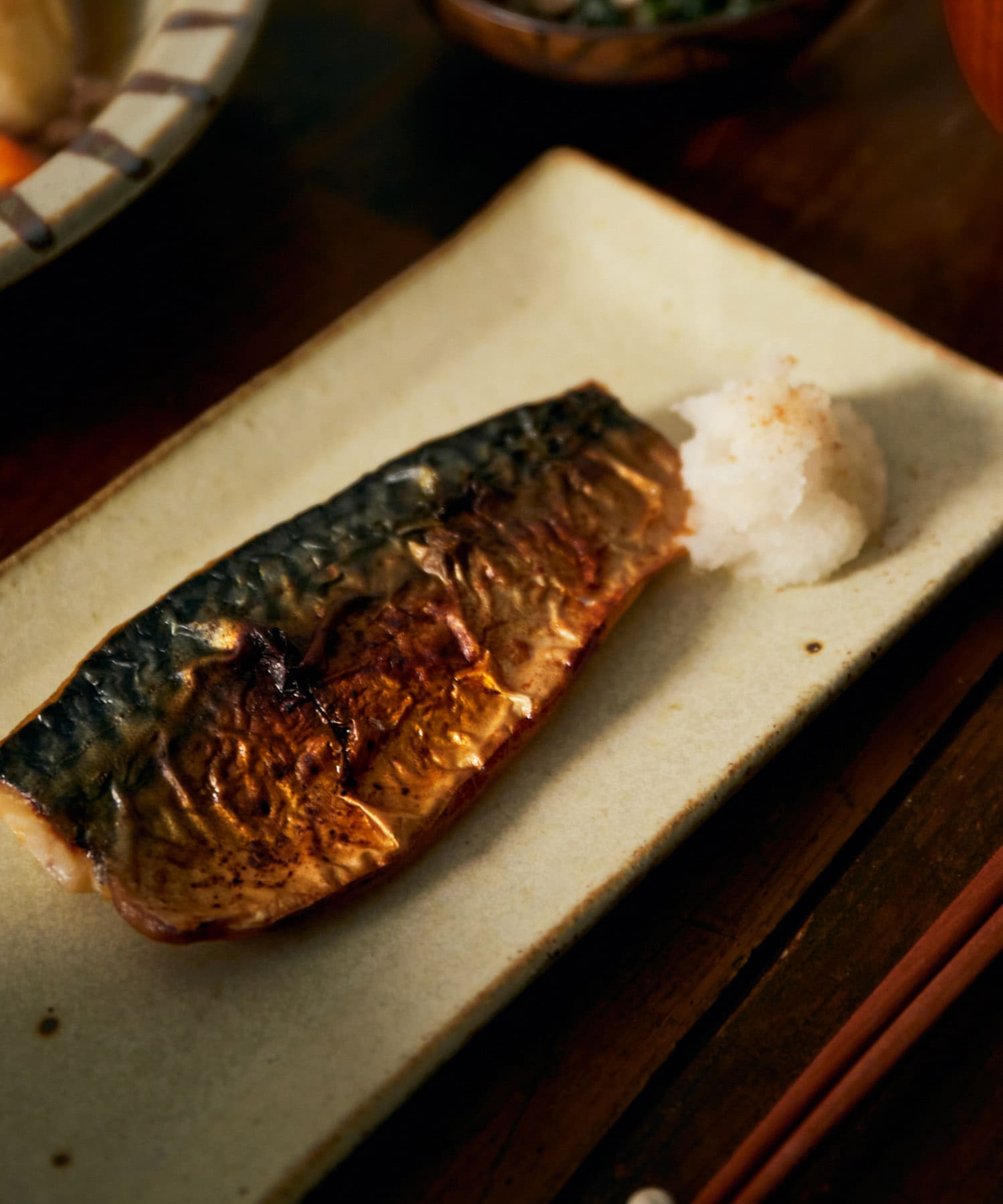 佐藤敬　黄粉引鮭皿 - -