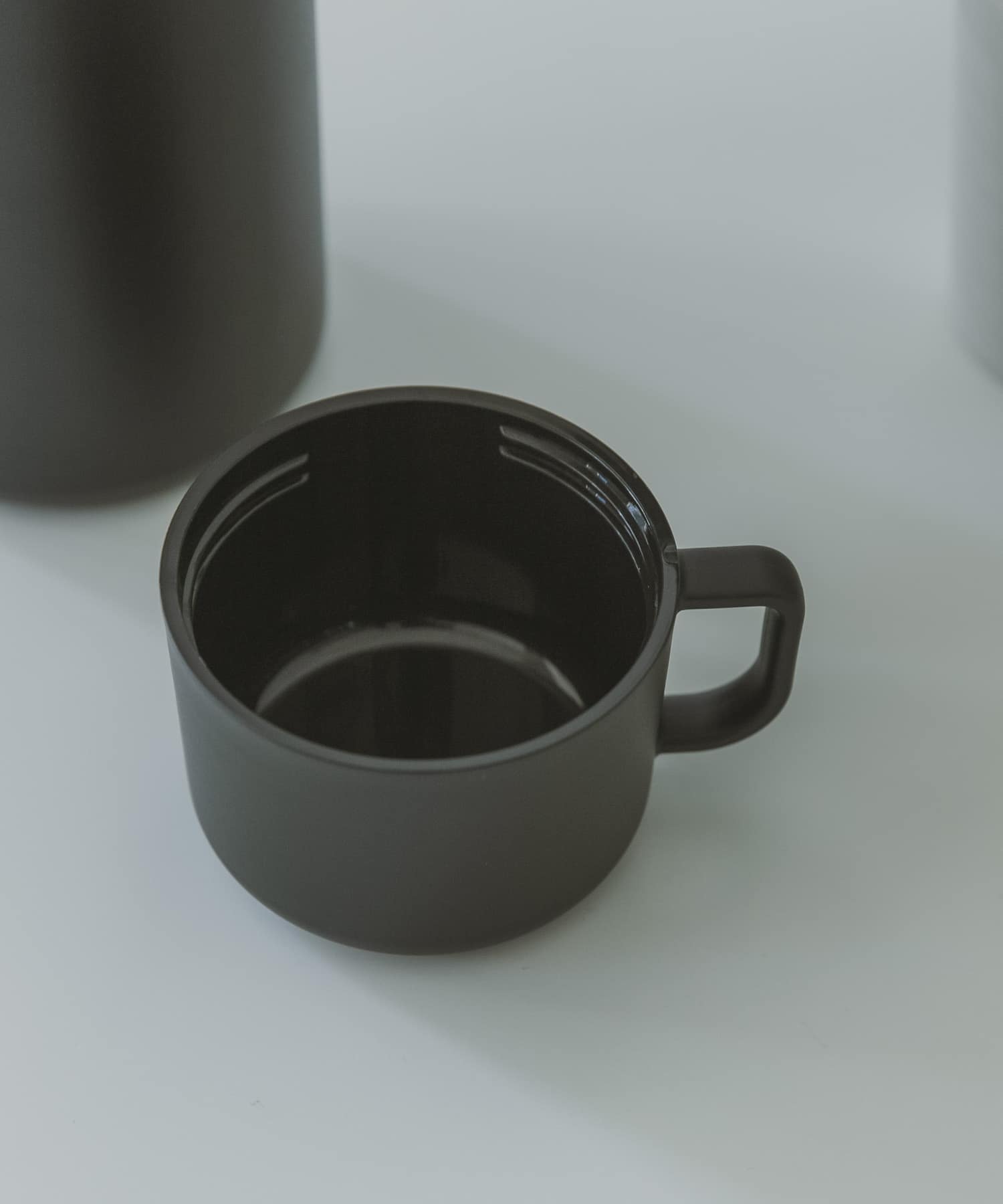 thermo mug　TRIP BOTTLE L BLACK -