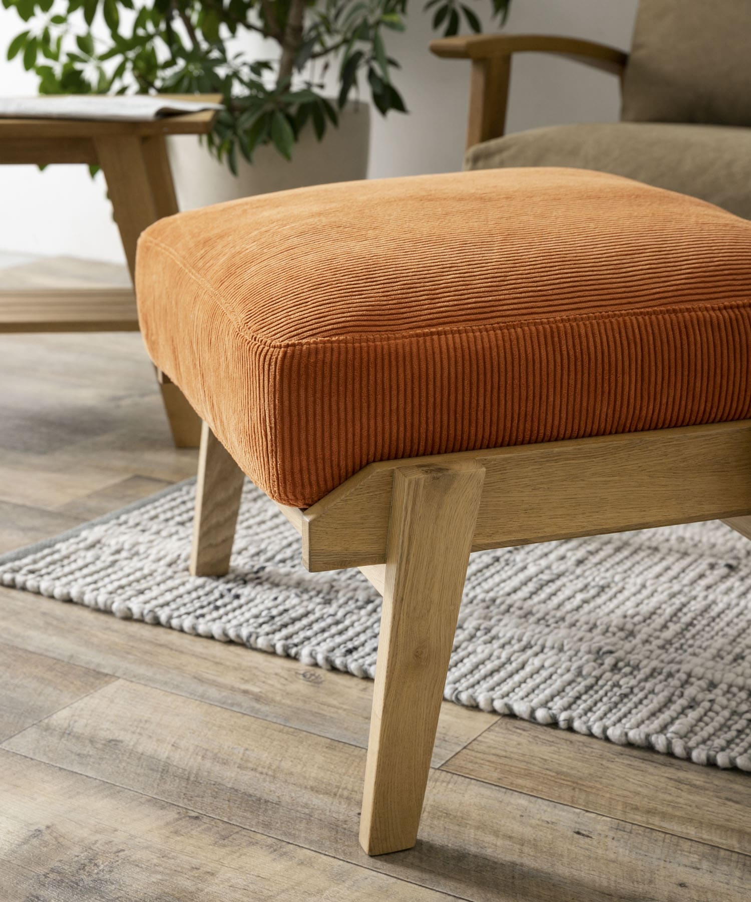 BOTHY Corduroy Ottoman オーク無垢材 Brick one