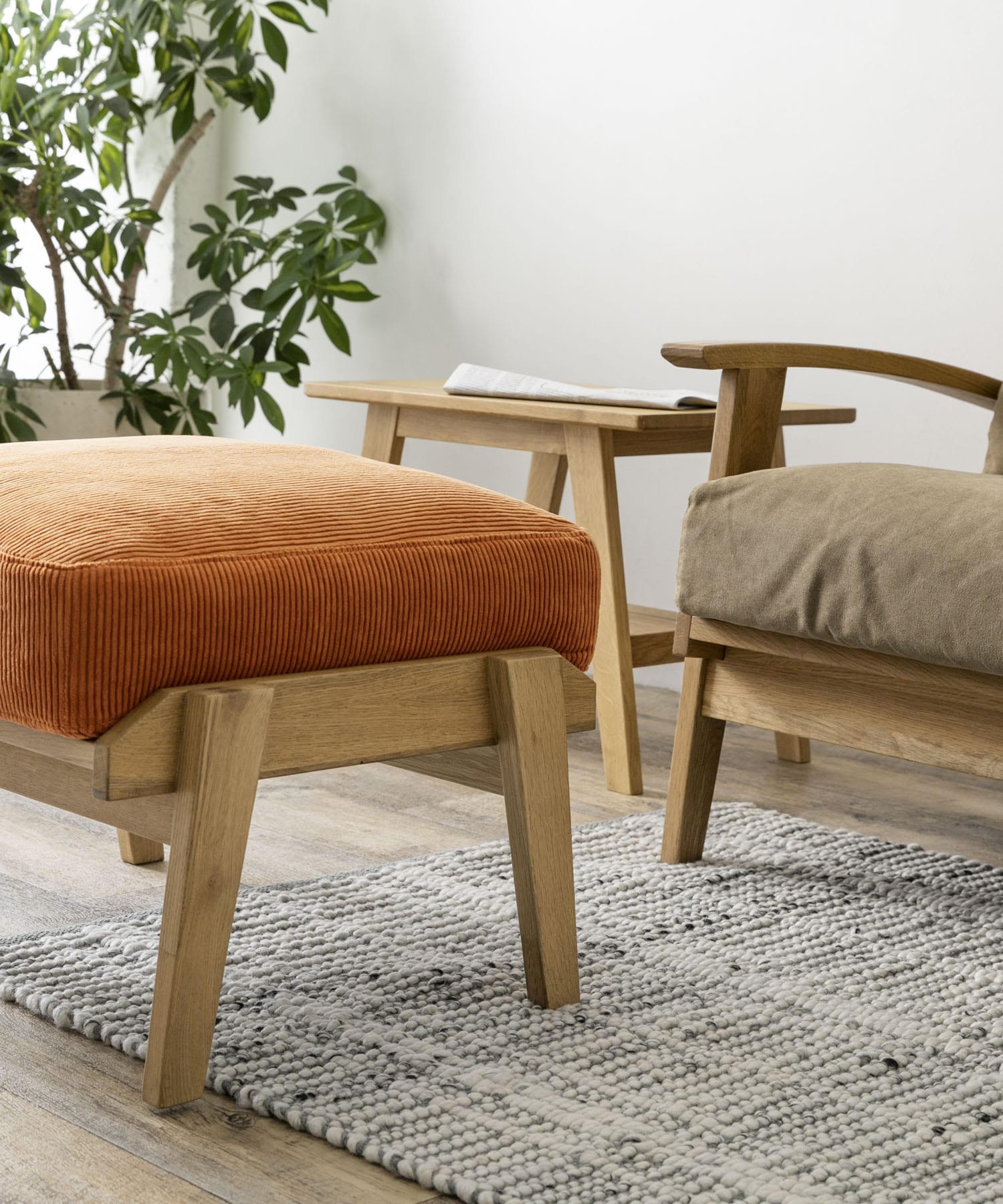 BOTHY Corduroy Ottoman オーク無垢材 Brick one