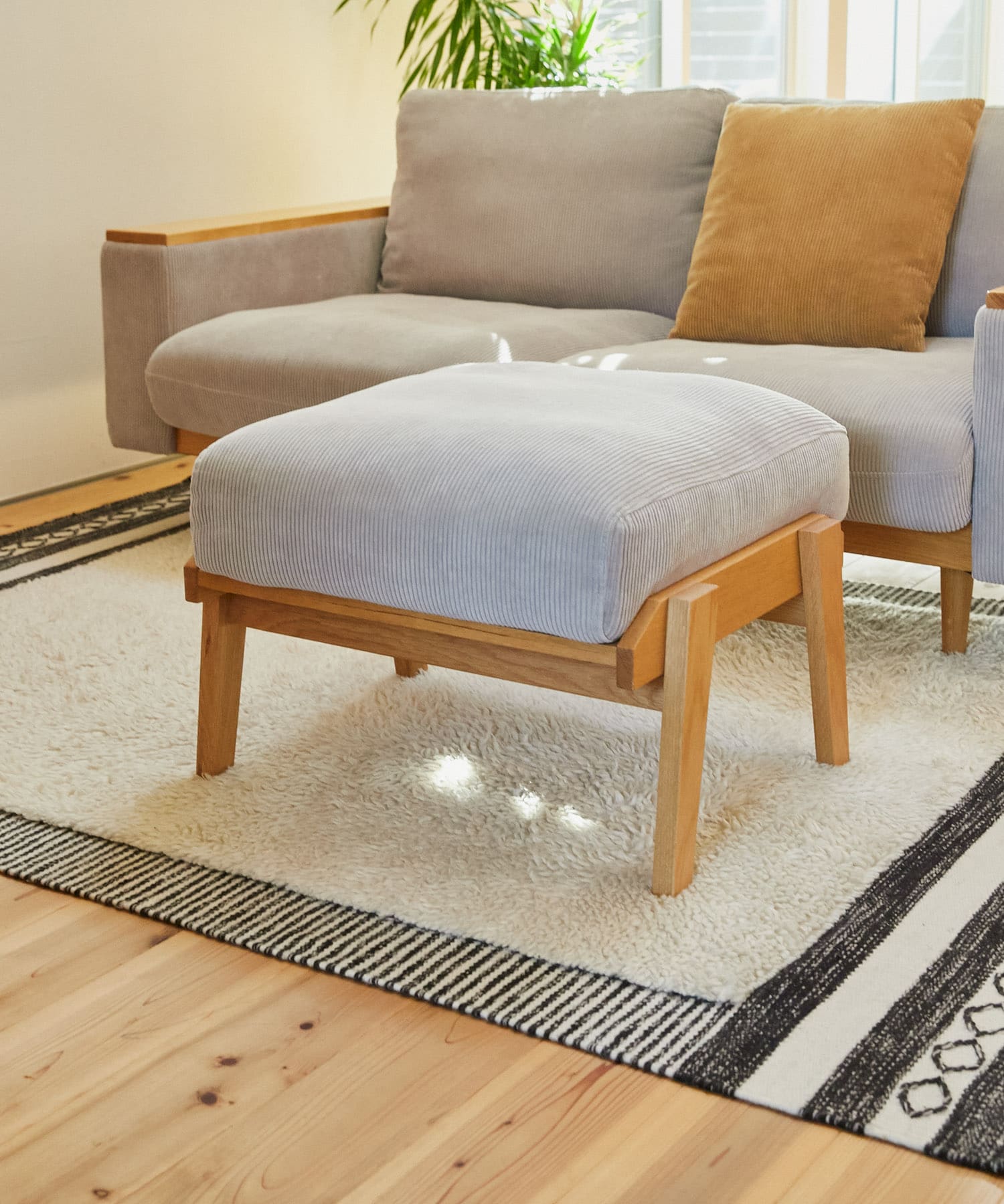 BOTHY Corduroy Ottoman オーク無垢材 Gray one