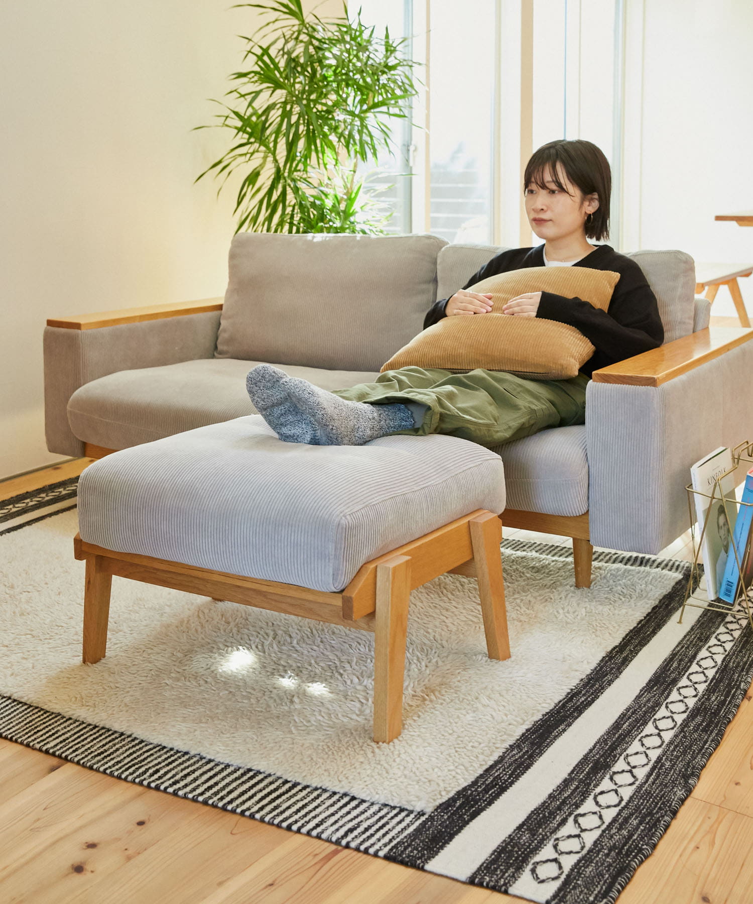 BOTHY Corduroy Ottoman オーク無垢材 Gray one