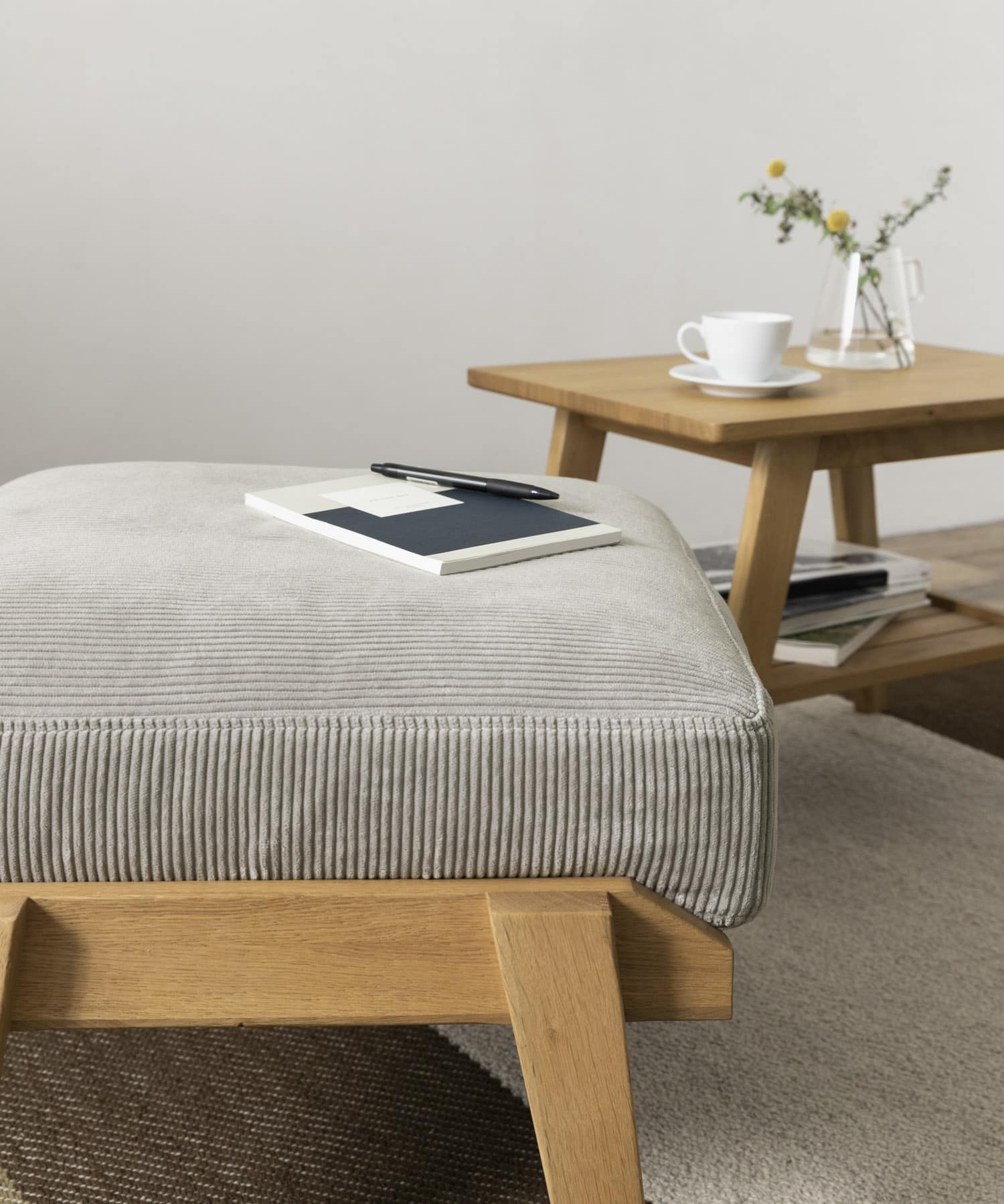 BOTHY Corduroy Ottoman オーク無垢材 Gray one
