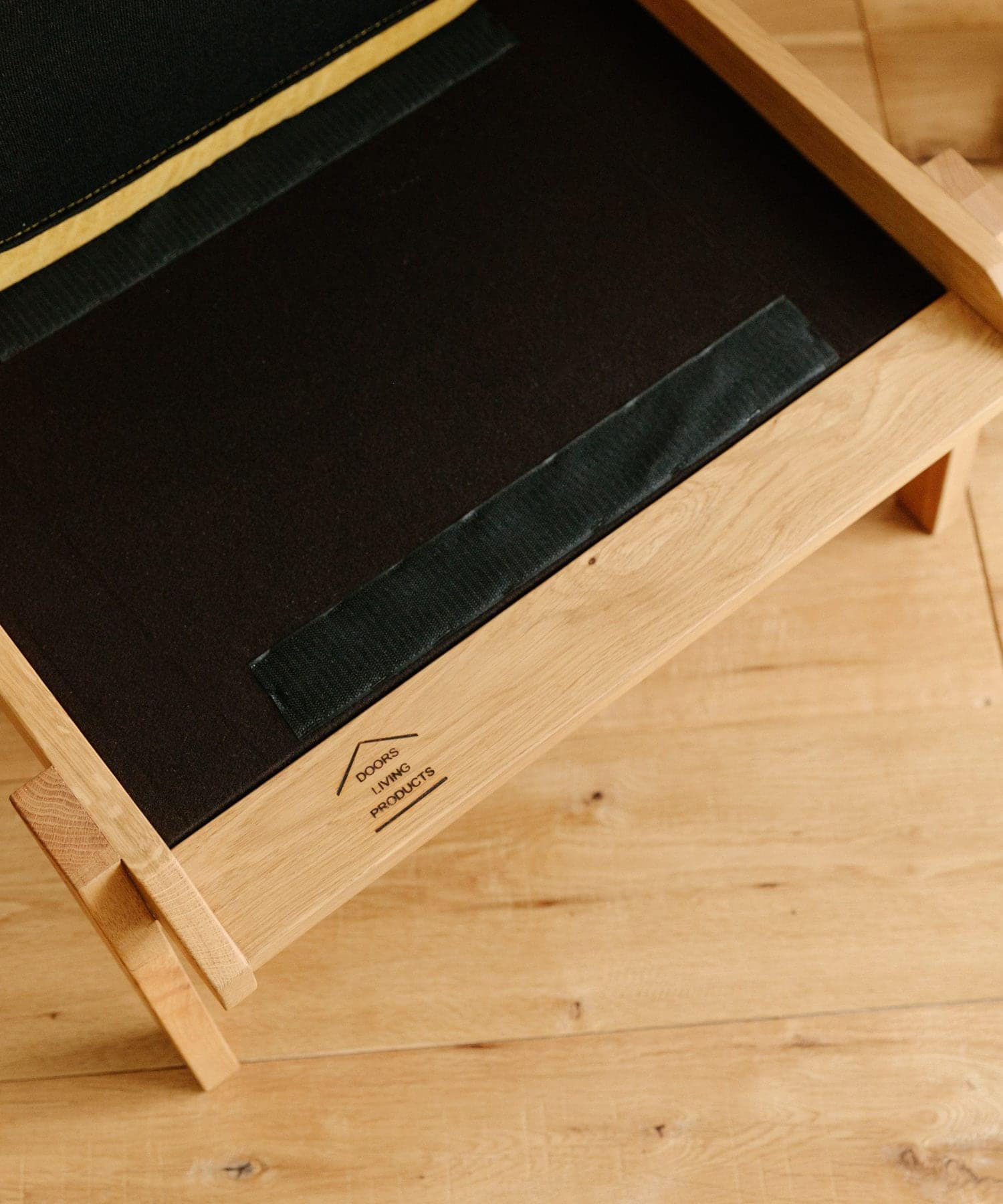 BOTHY　Chiffon Ottoman オーク無垢材 イエロー one