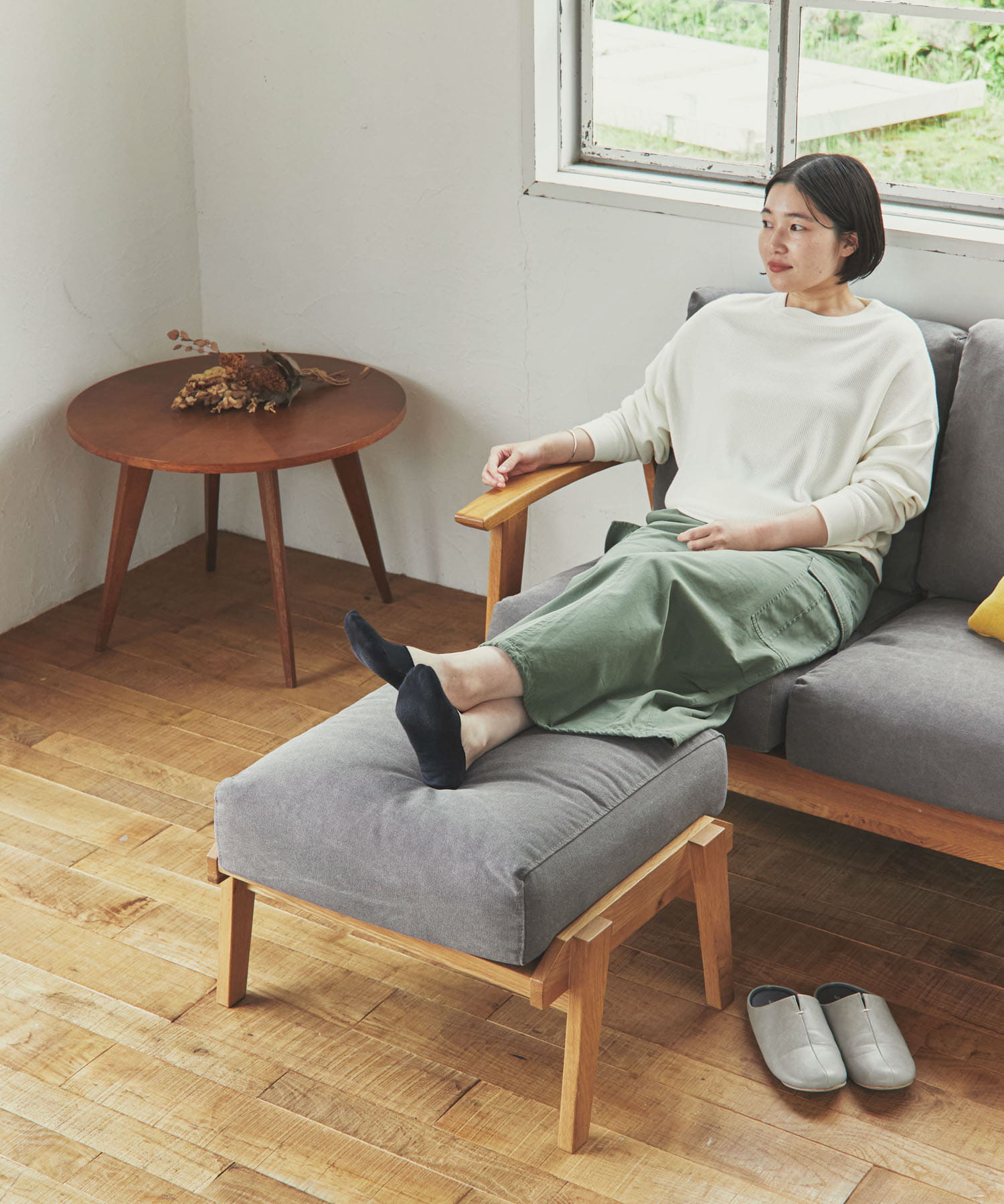 BOTHY Canvas Ottoman オーク無垢材 Grey one